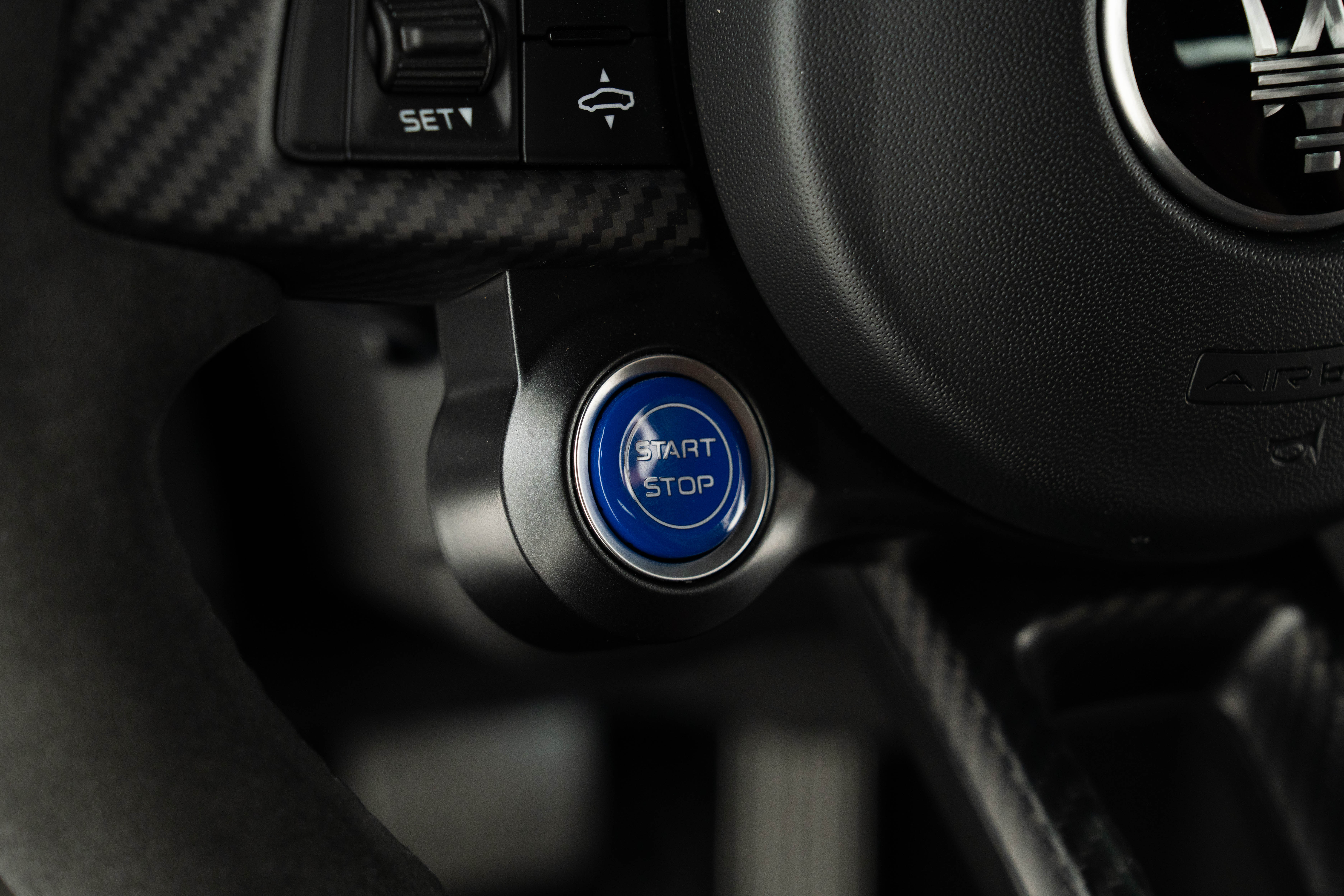 2023 Maserati MC20 — Interior