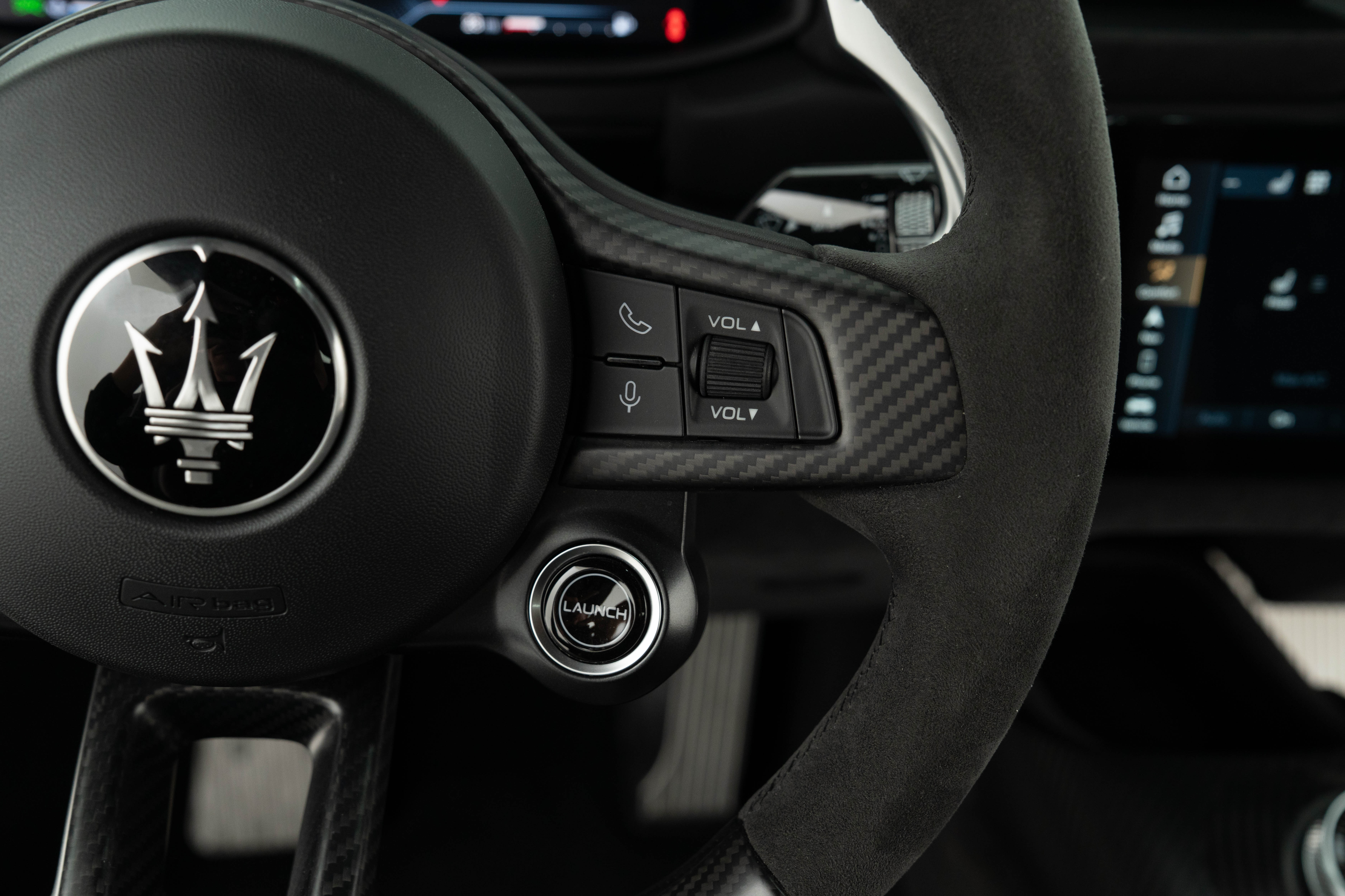 2023 Maserati MC20 — Interior