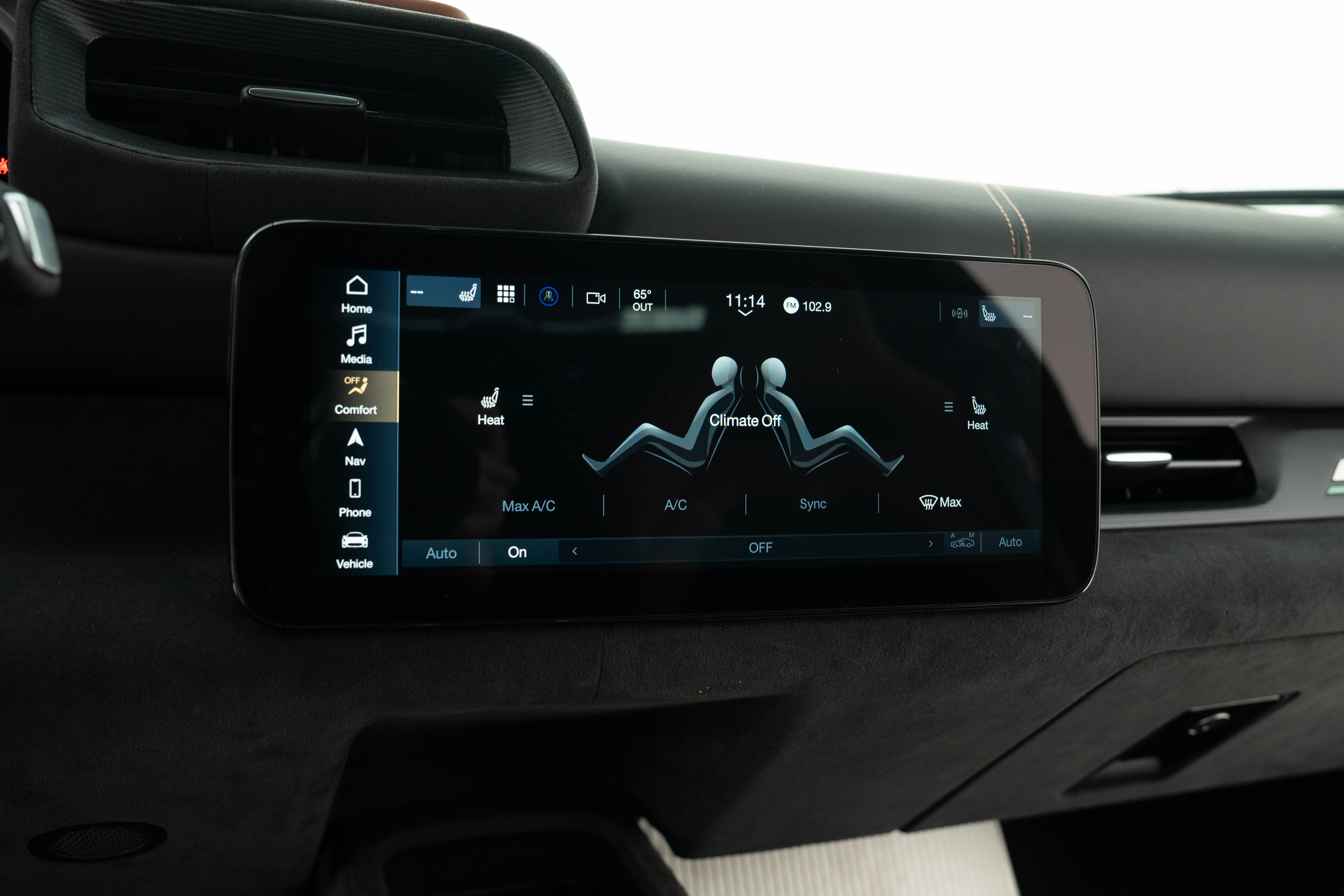 2023 Maserati MC20 — Interior