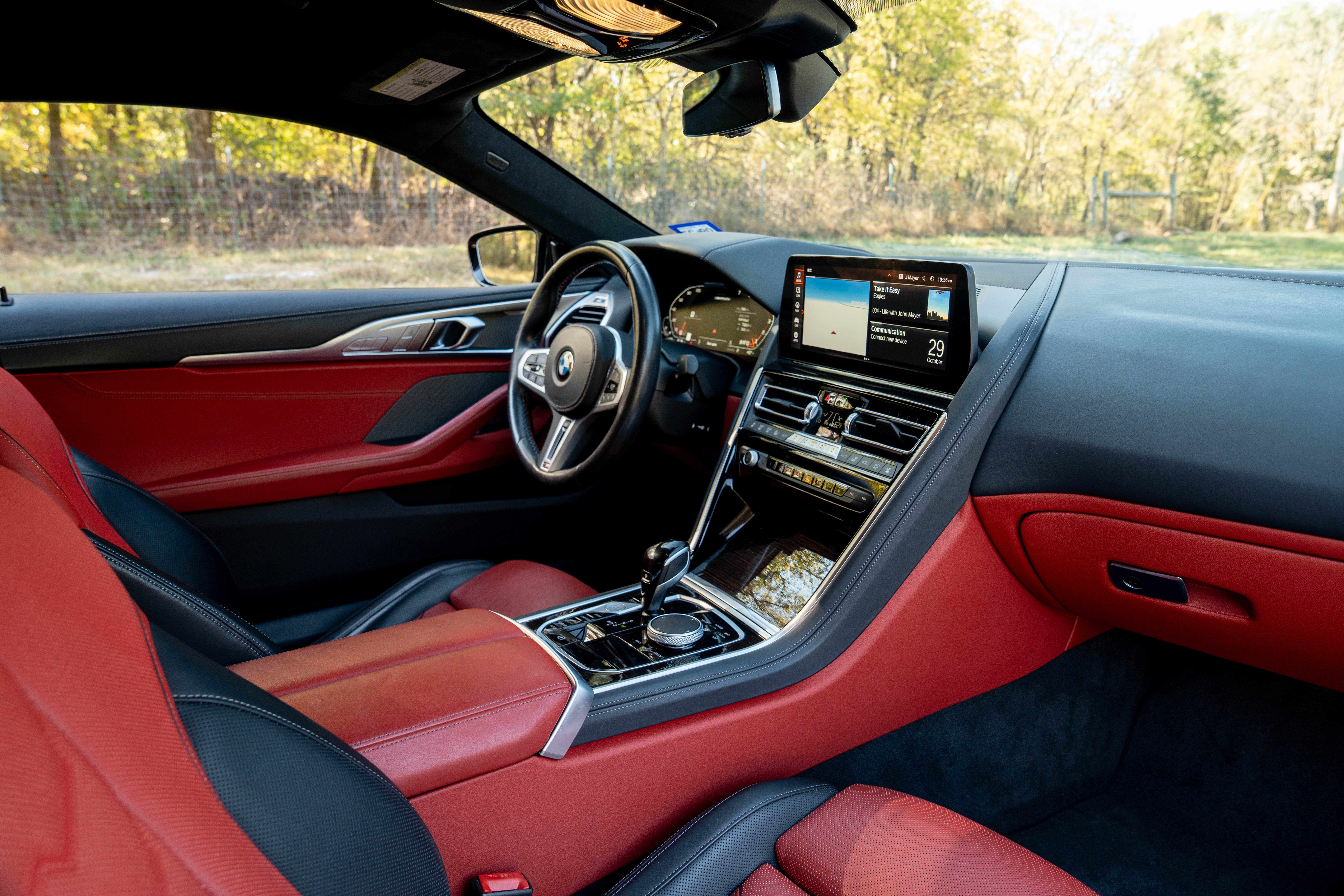 2024 BMW M850i — Interior