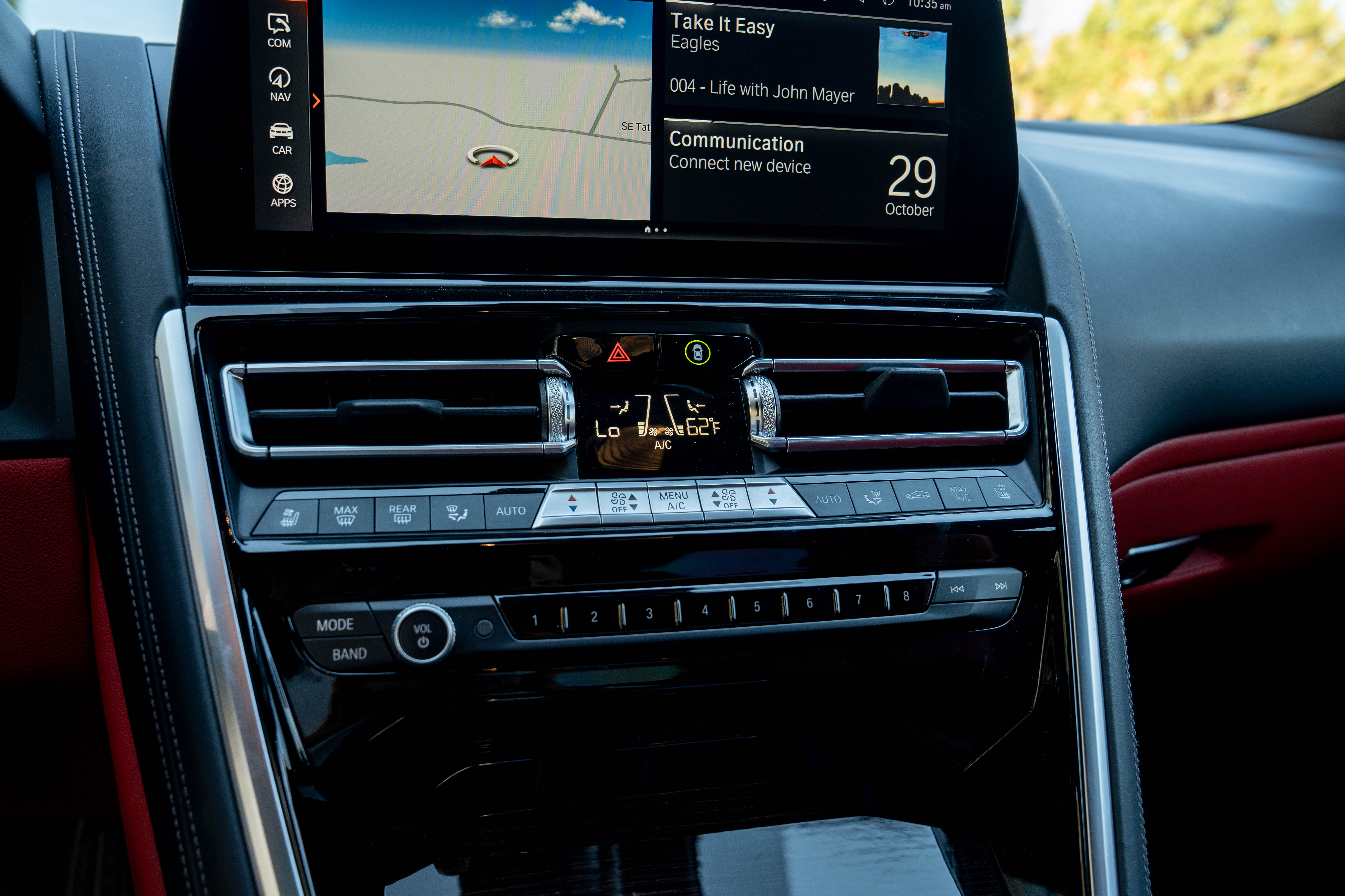 2024 BMW M850i — Interior