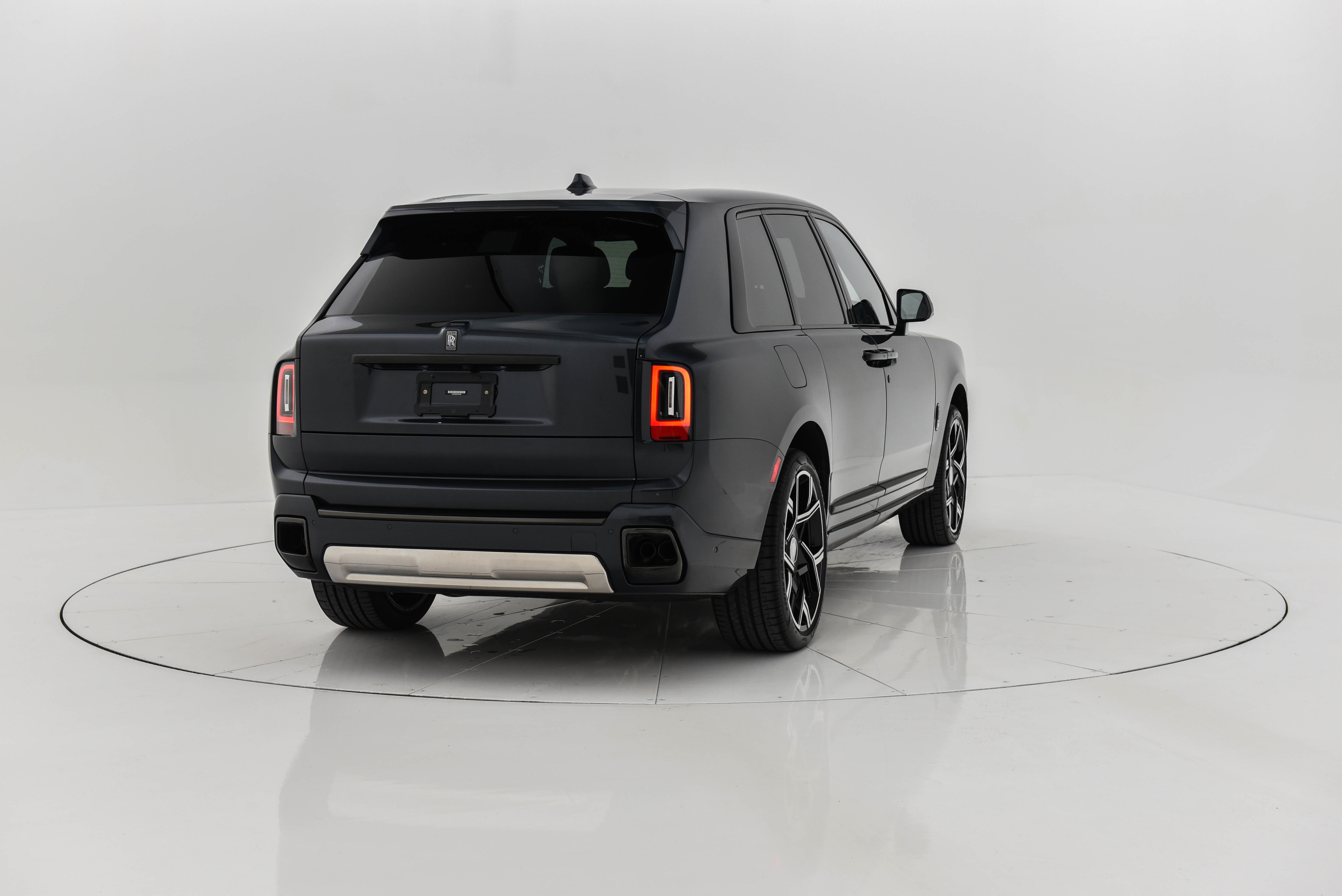 2025 Rolls-Royce Cullinan Blackbadge-73.jpg