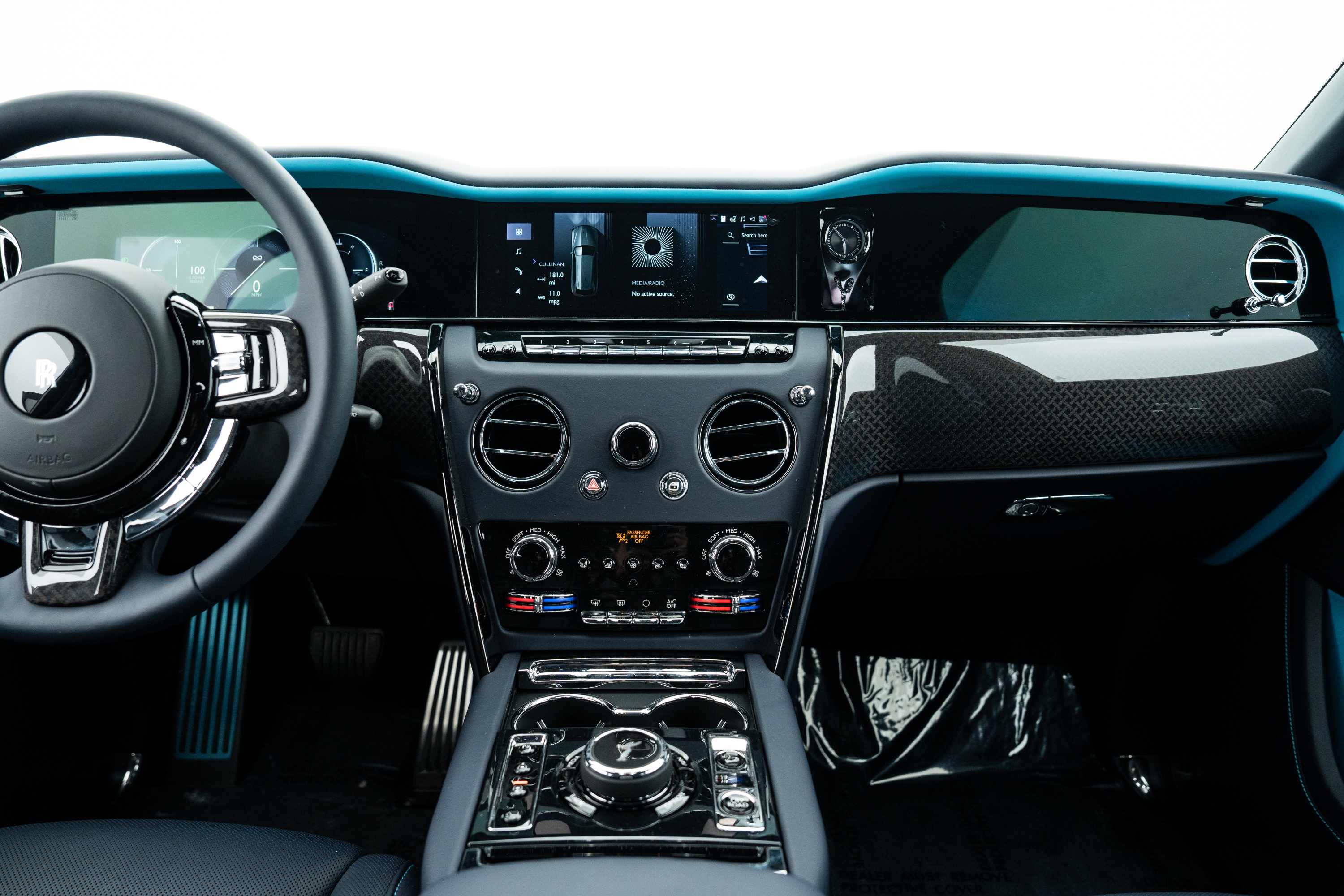 2025 Rolls-Royce Cullinan Blackbadge-39.jpg
