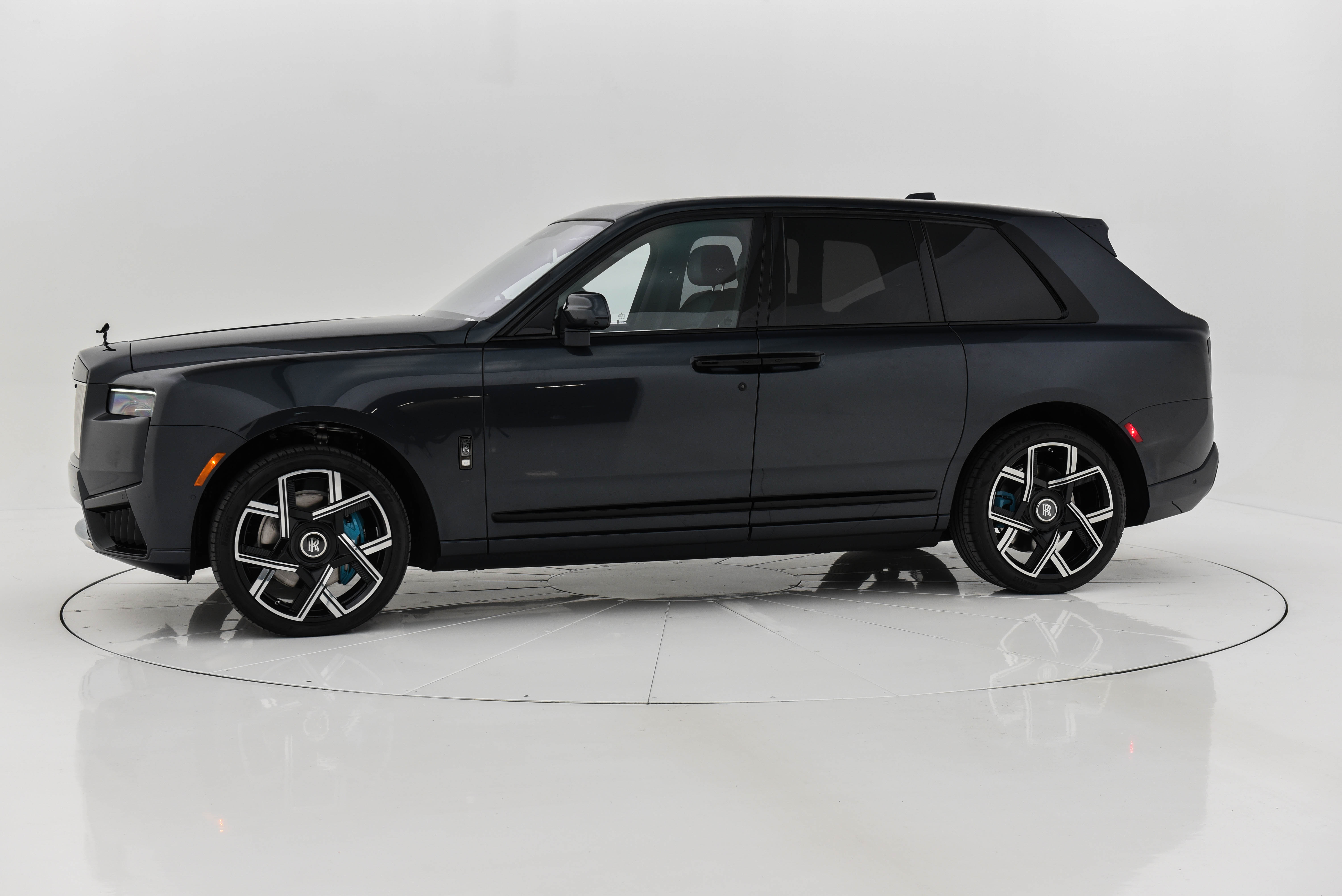 2025 Rolls-Royce Cullinan Blackbadge-86.jpg