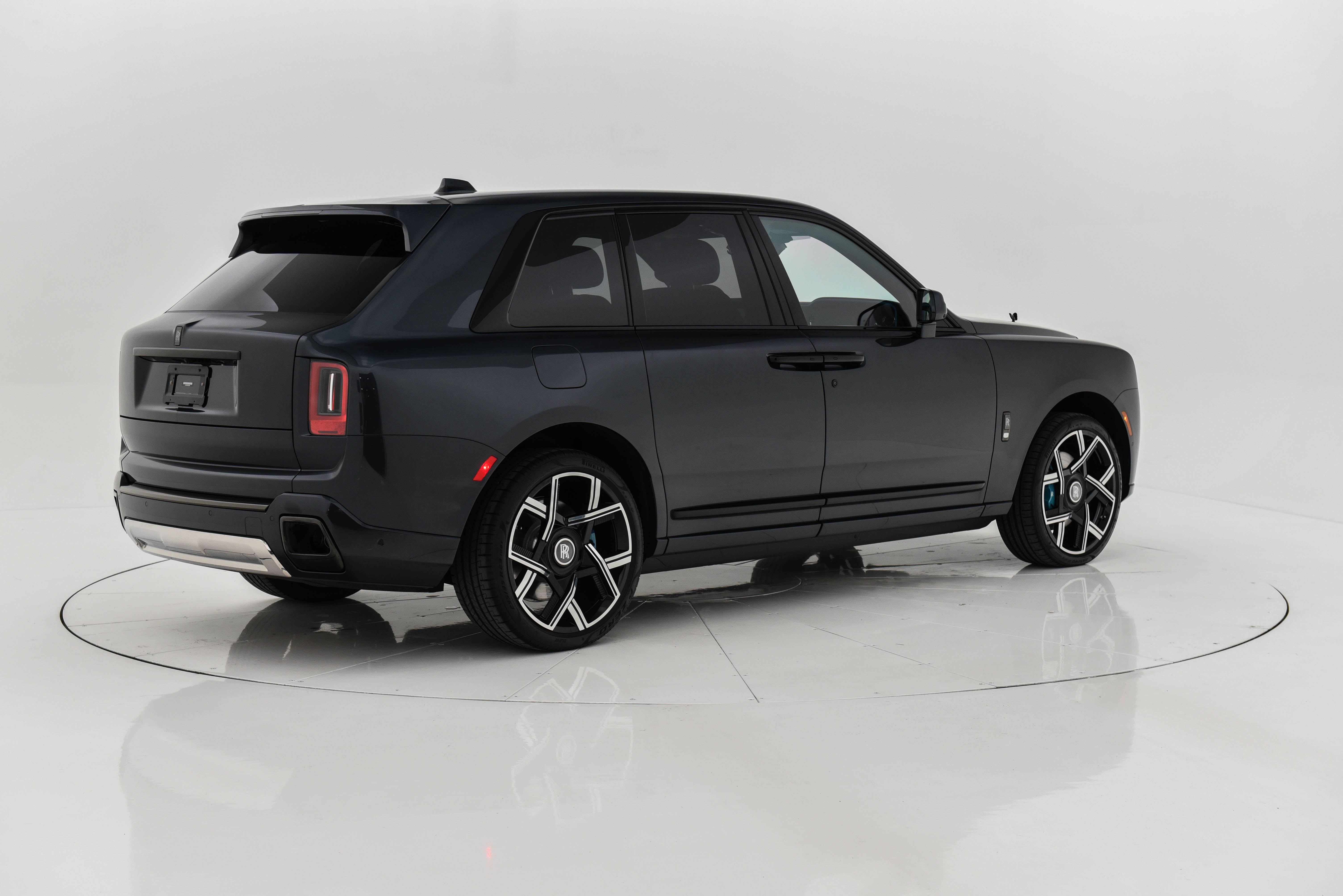 2025 Rolls-Royce Cullinan Blackbadge-70.jpg