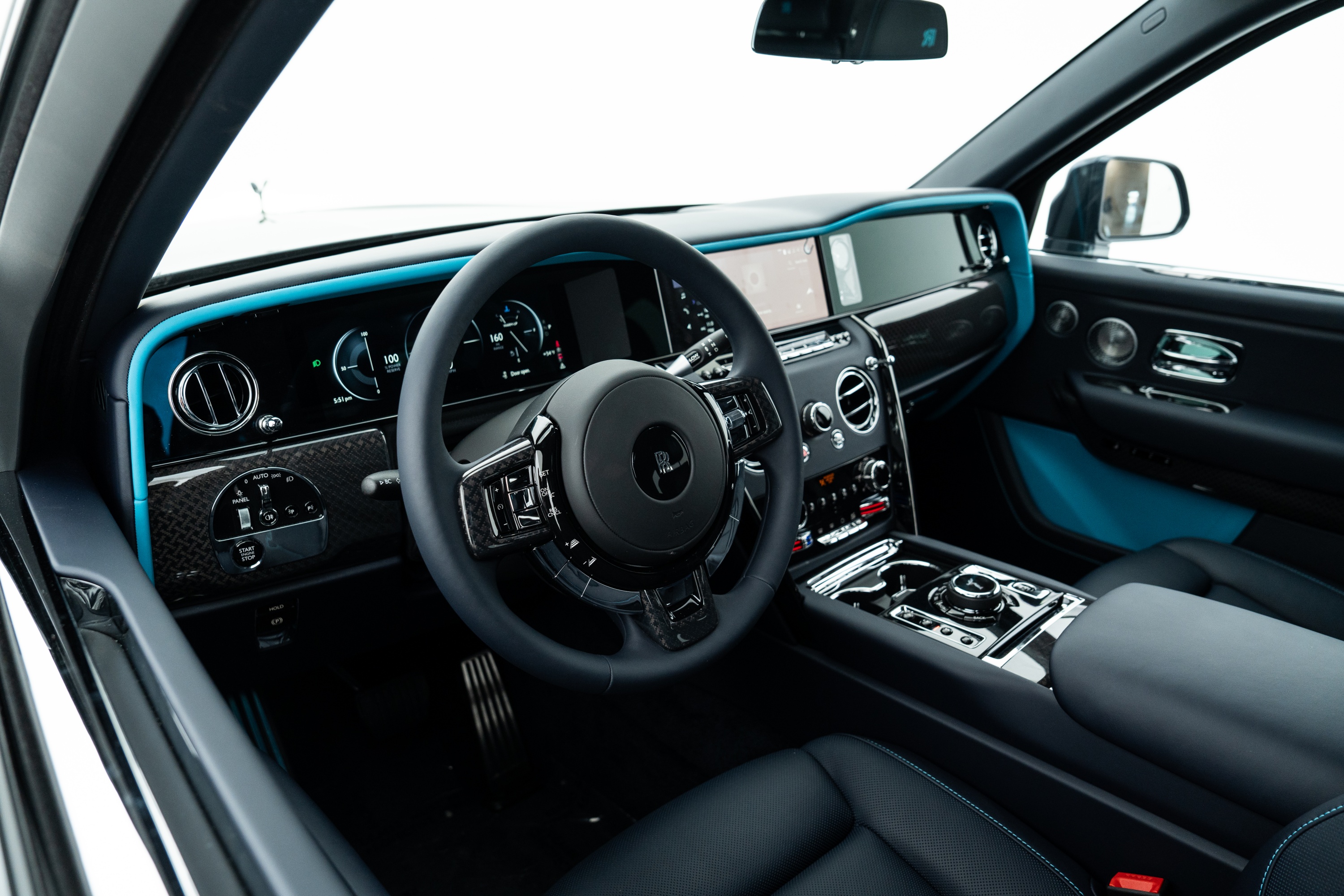 2025 Rolls-Royce Cullinan Blackbadge-29.jpg