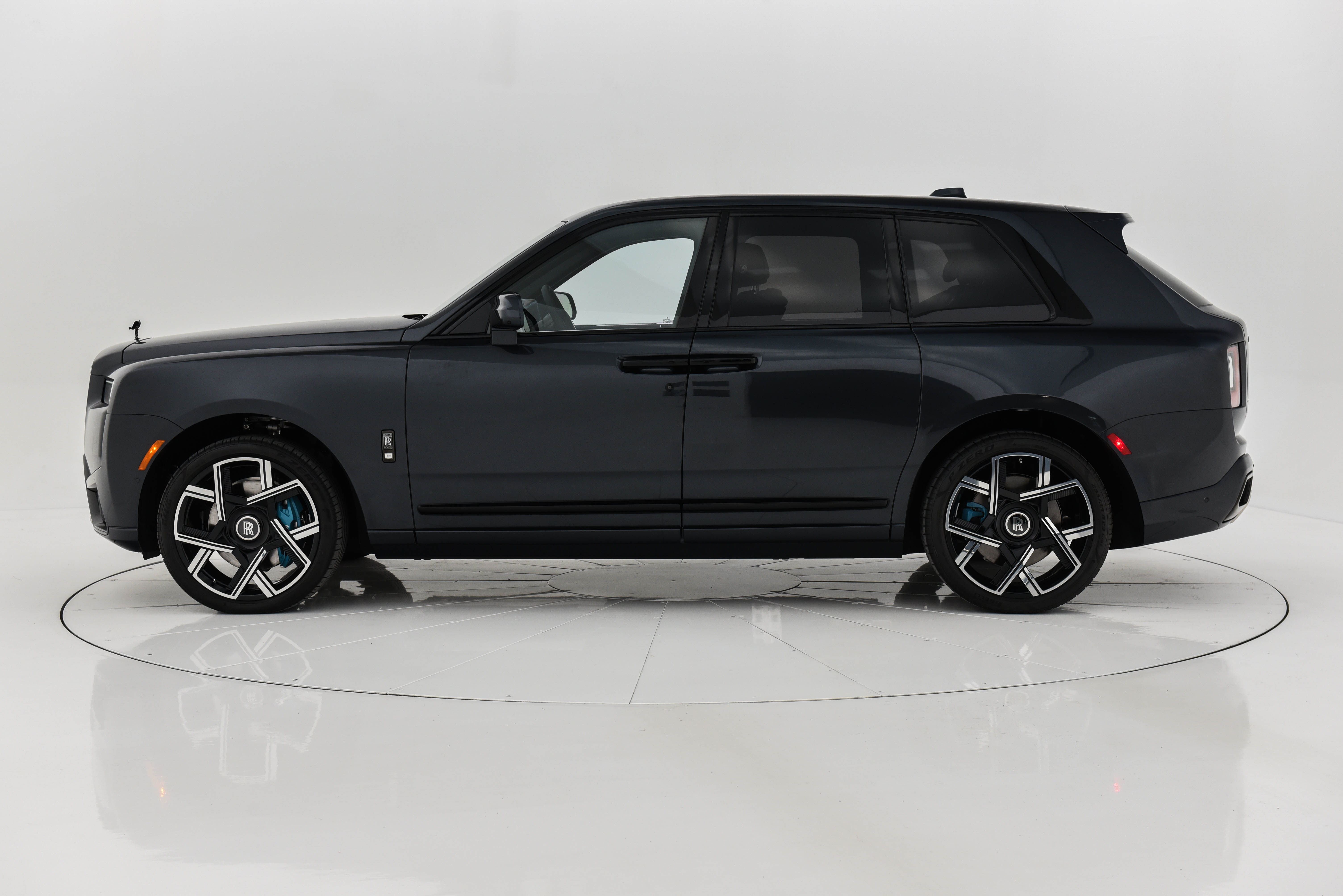 2025 Rolls-Royce Cullinan Blackbadge-84.jpg