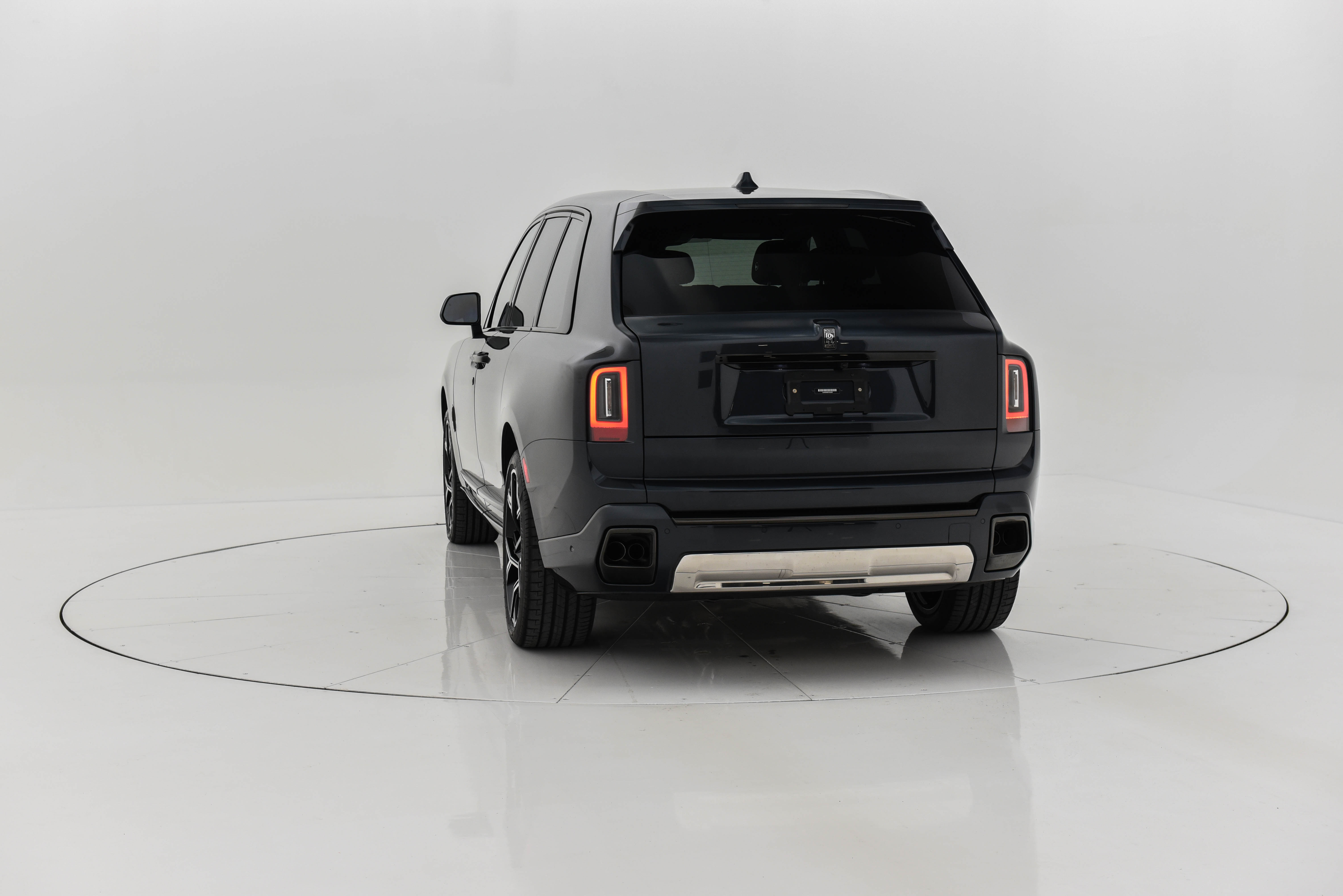 2025 Rolls-Royce Cullinan Blackbadge-76.jpg
