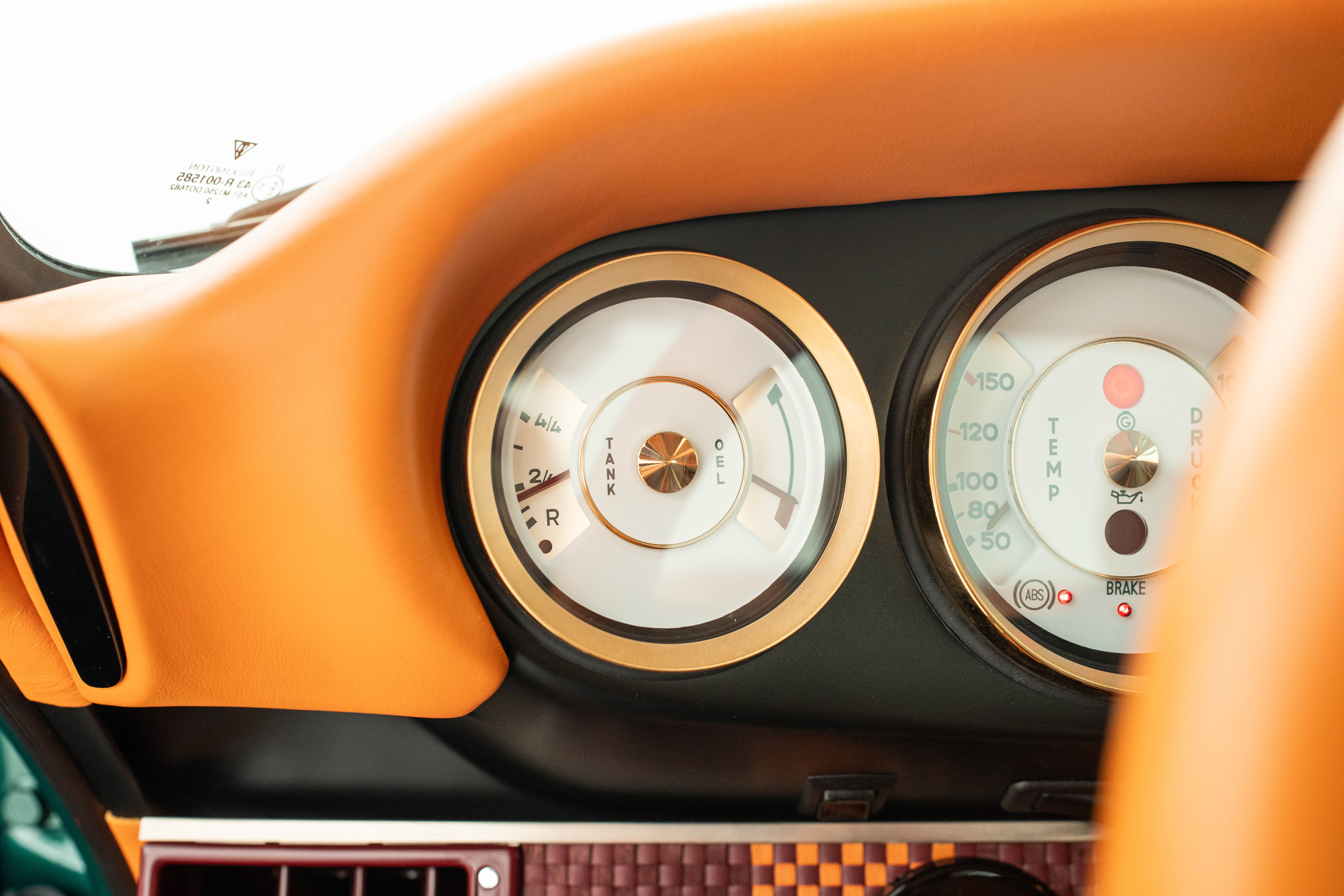 1992 Porsche 911 Tagra by Singer-12.jpg