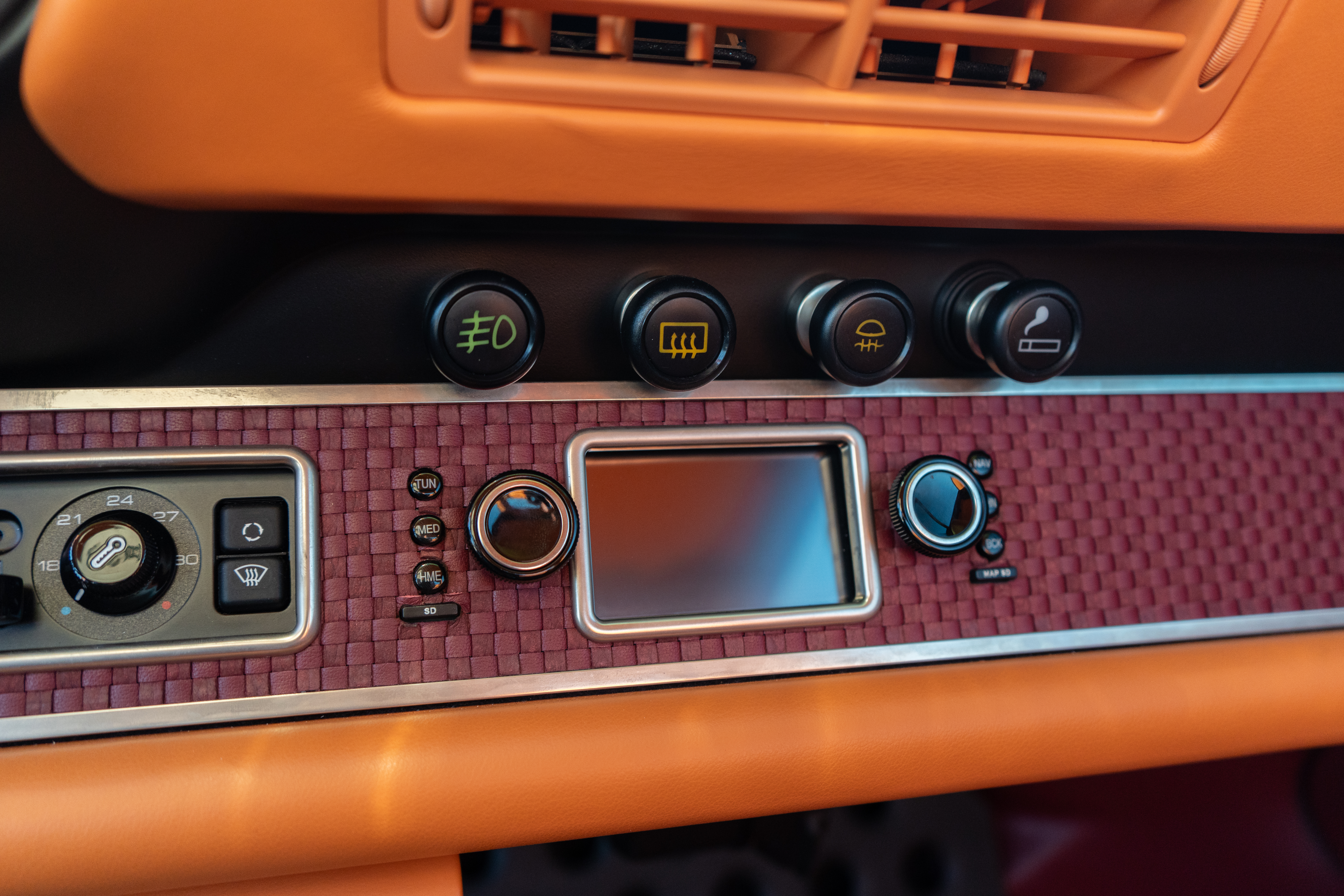 1992 Porsche 911 Tagra by Singer-68.jpg