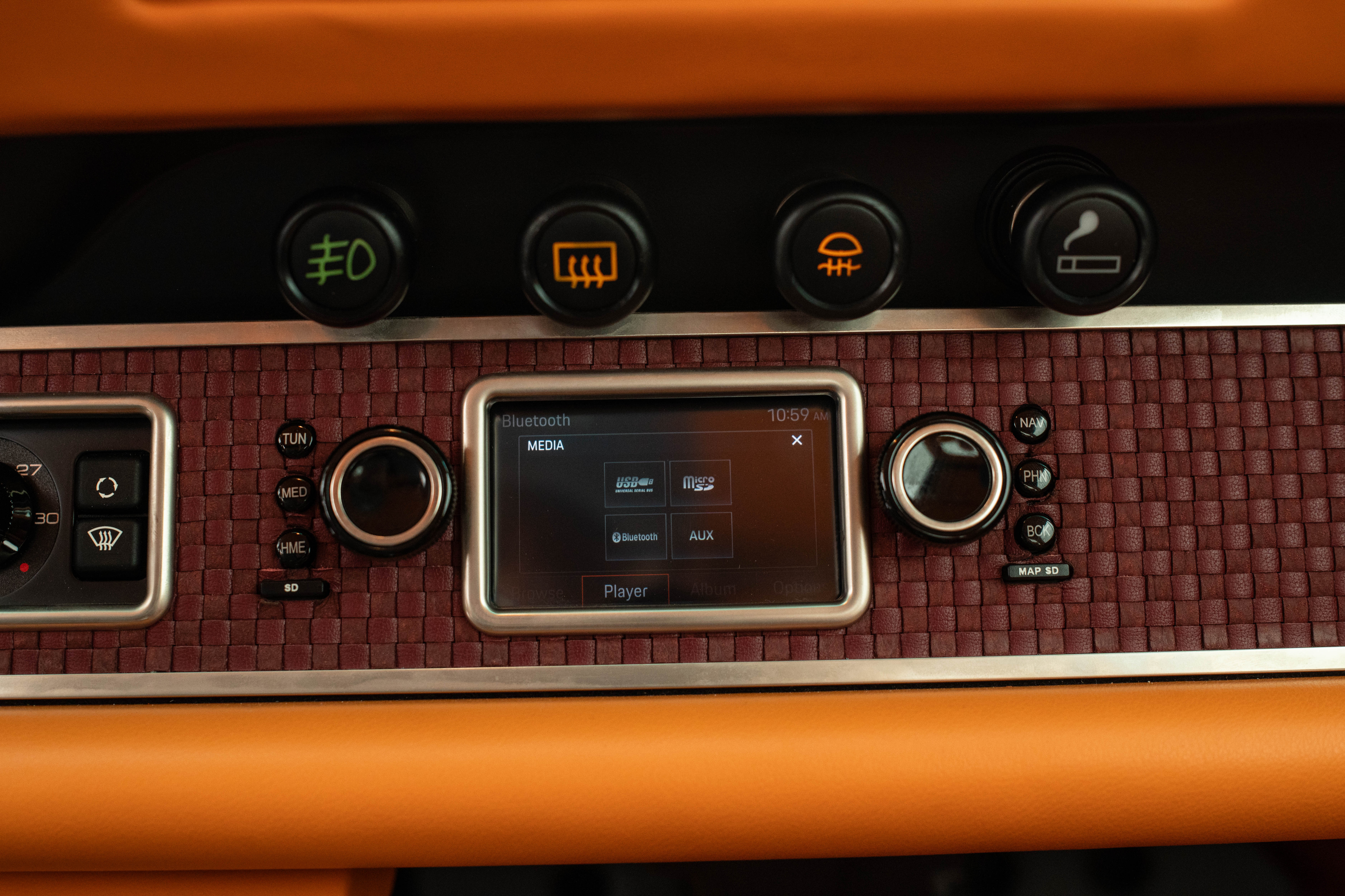 1992 Porsche 911 Tagra by Singer-16.jpg