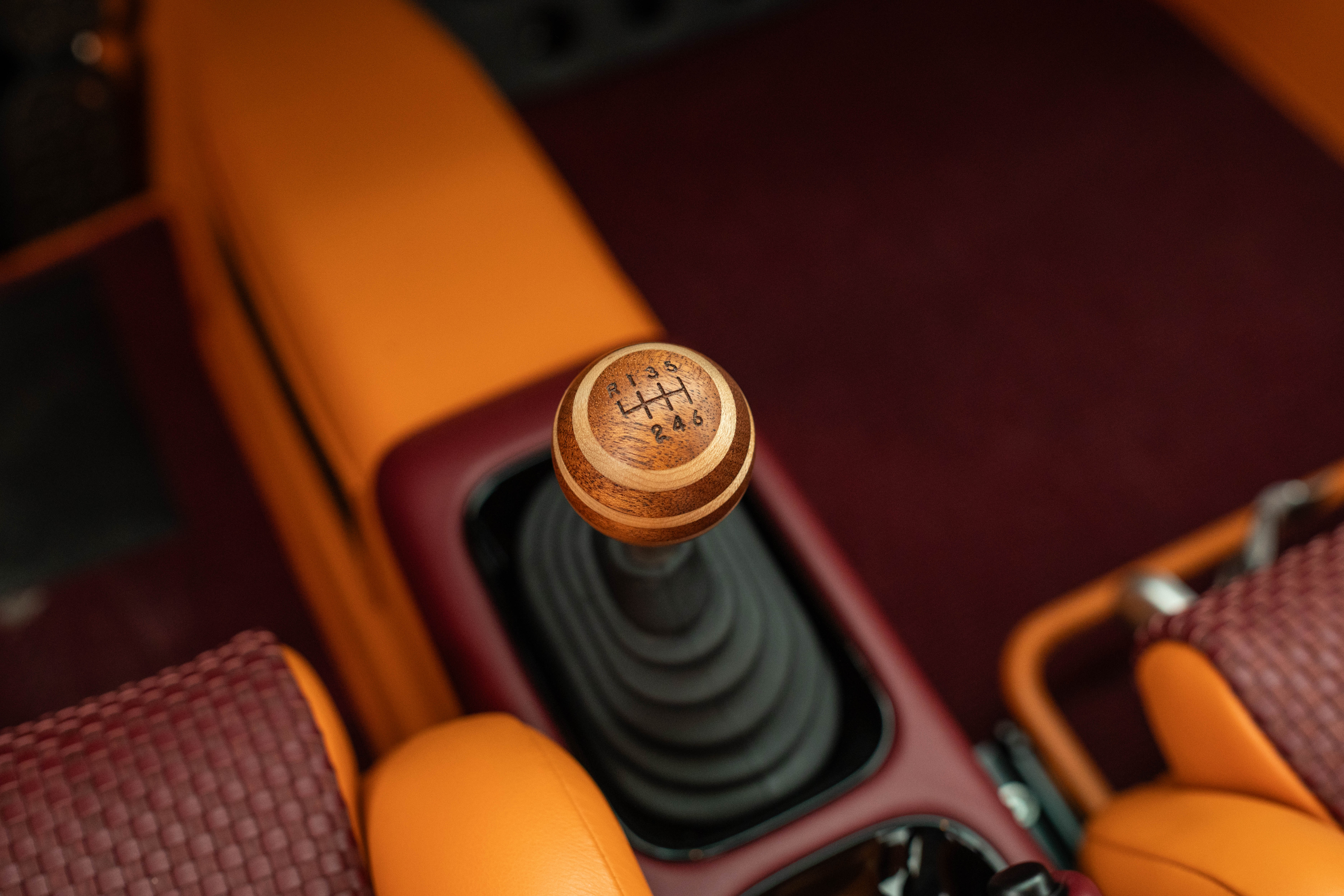 1992 Porsche 911 Tagra by Singer-23.jpg