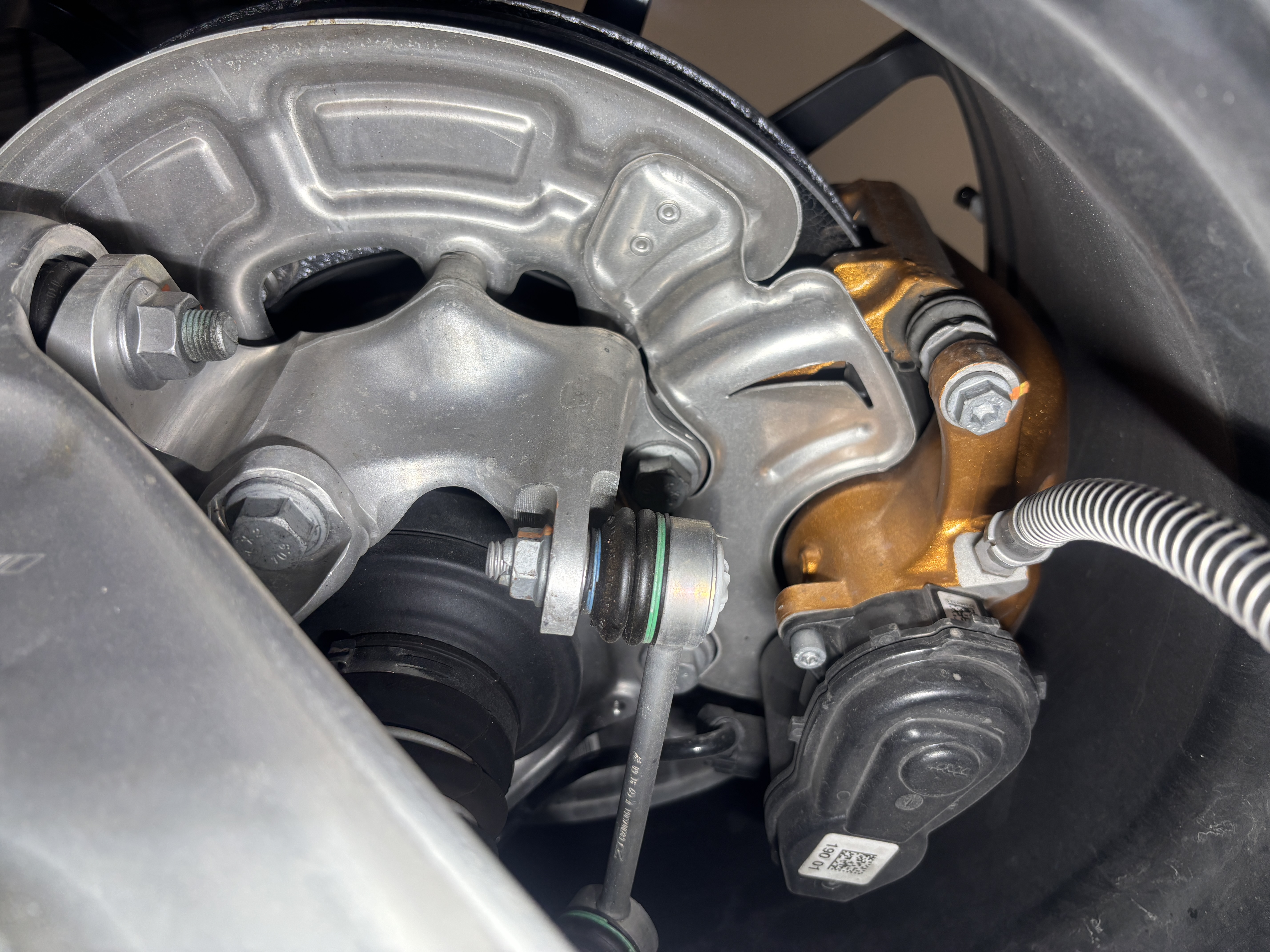 2018 Mercedes-AMG GT-R — Undercarriage