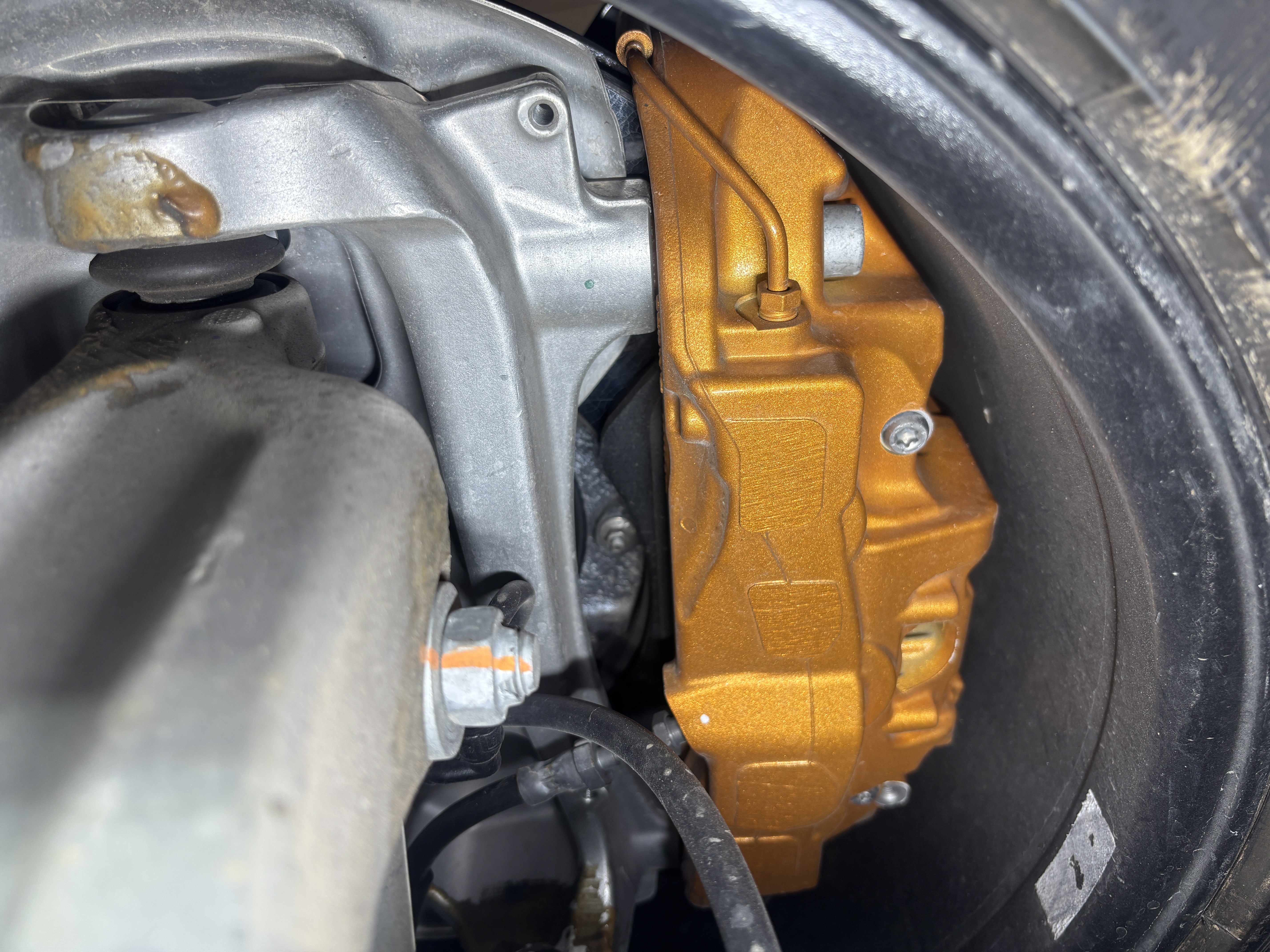 2018 Mercedes-AMG GT-R — Undercarriage