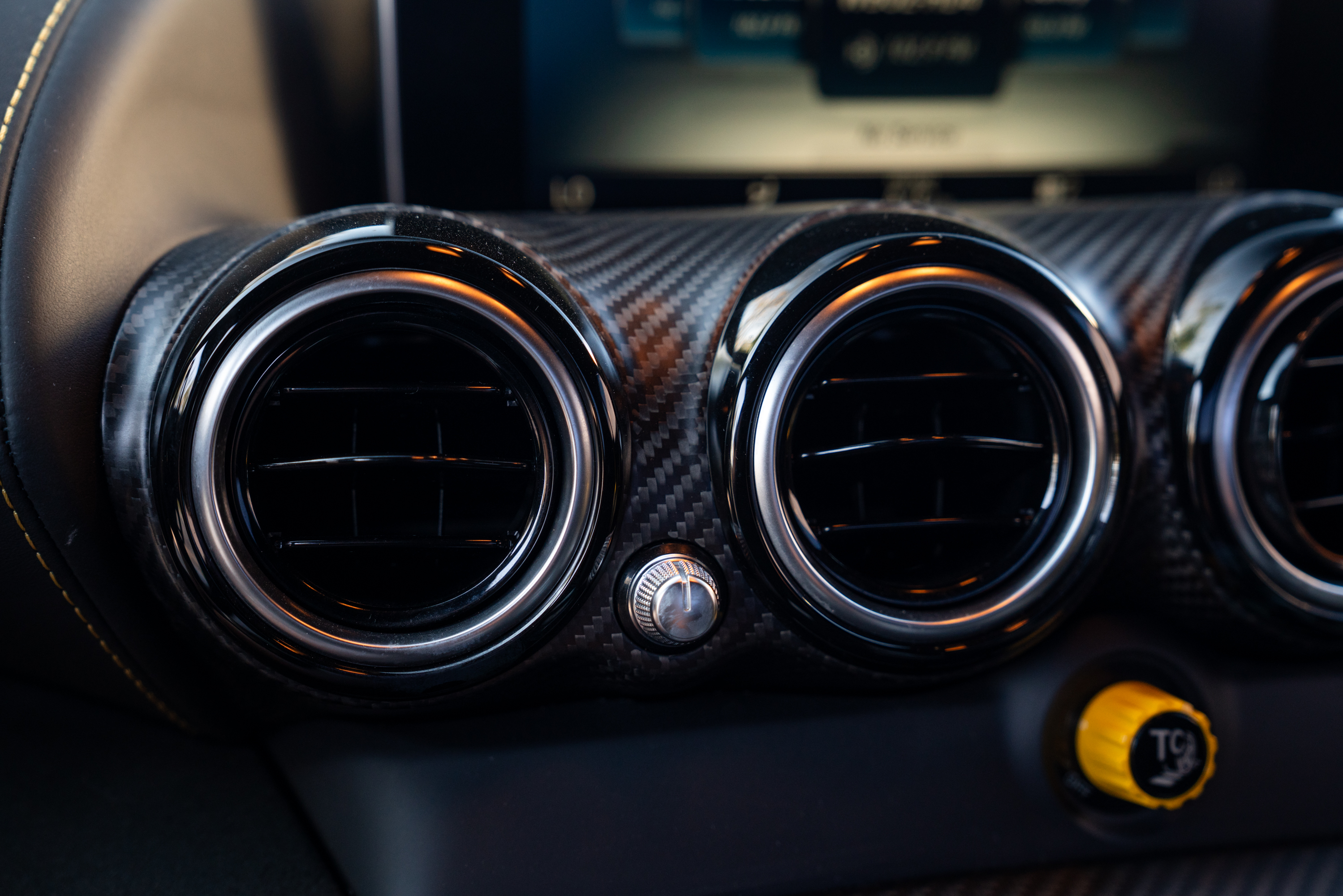 2018 Mercedes-AMG GT-R — Interior