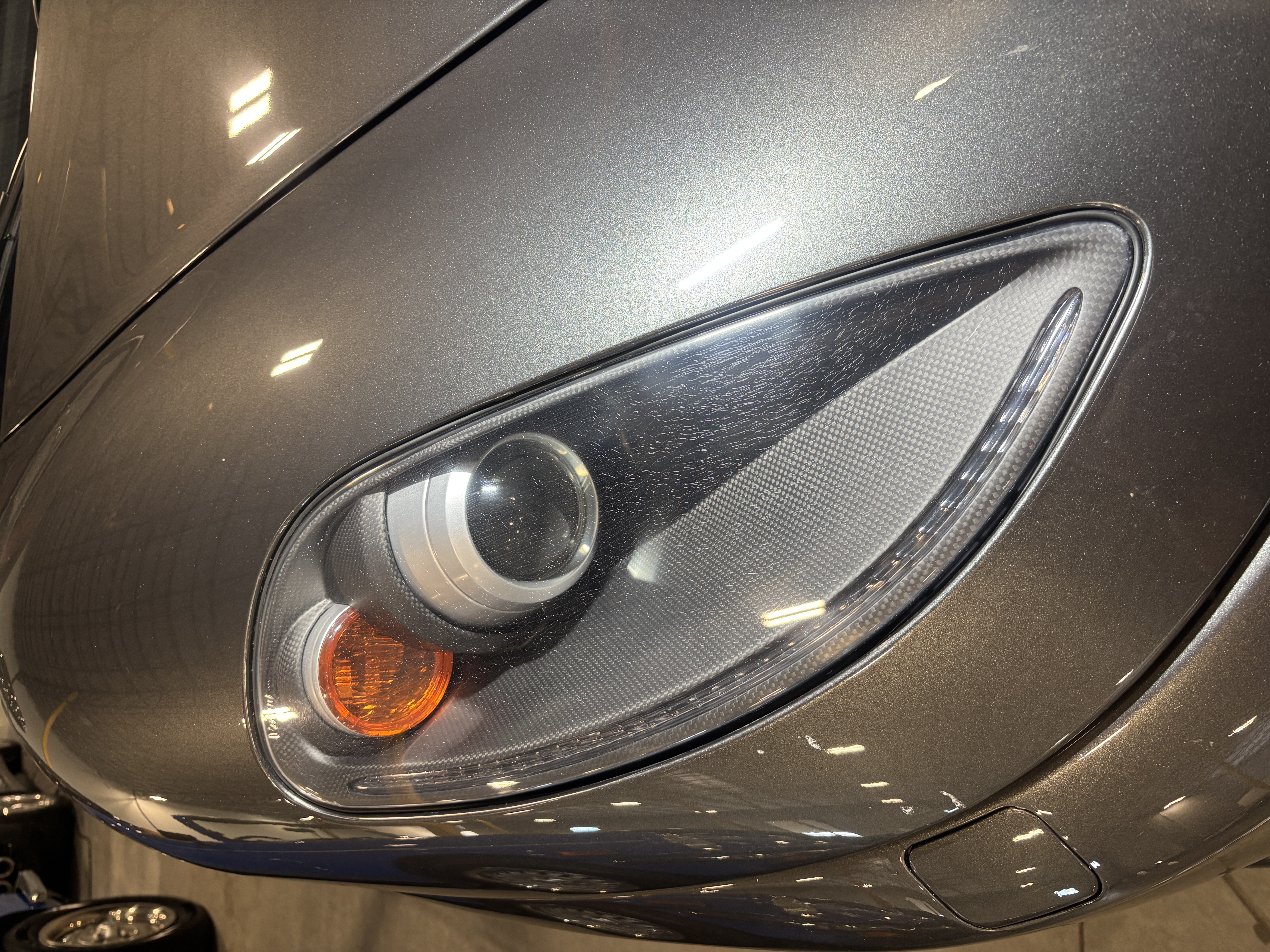 2009 Ferrari 430 Scuderia — Extras