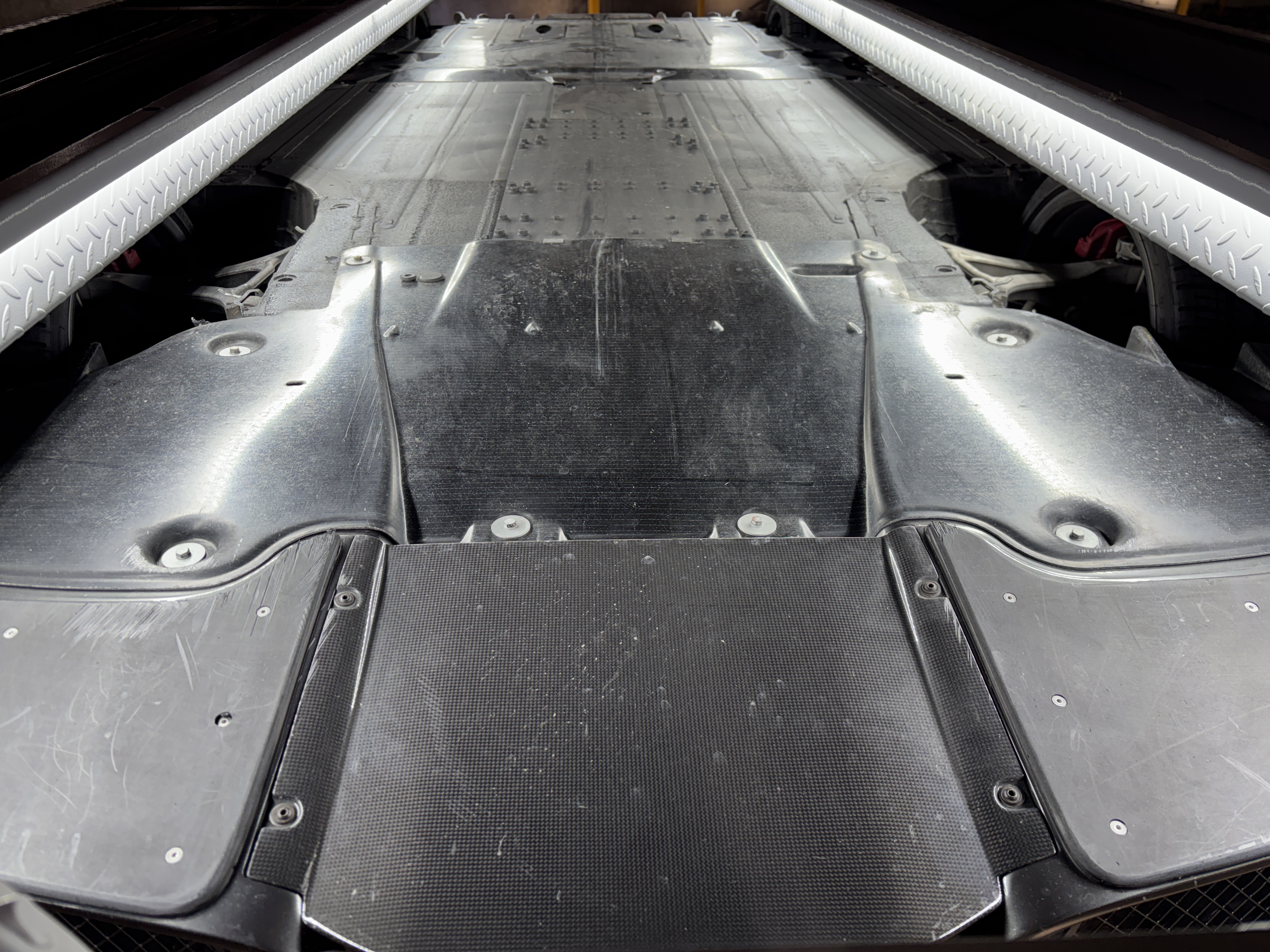 2009 Ferrari 430 Scuderia — Undercarriage