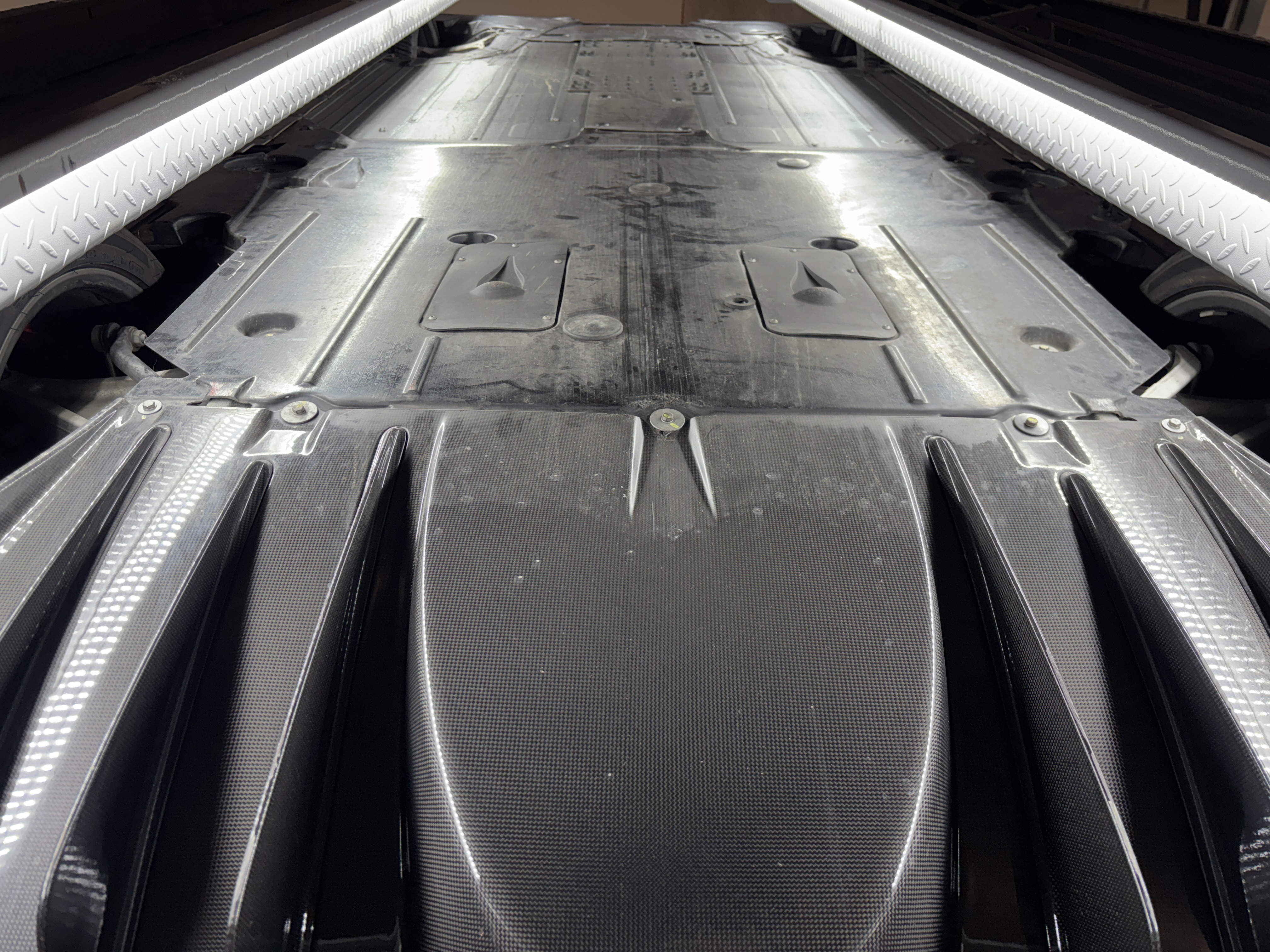 2009 Ferrari 430 Scuderia — Undercarriage