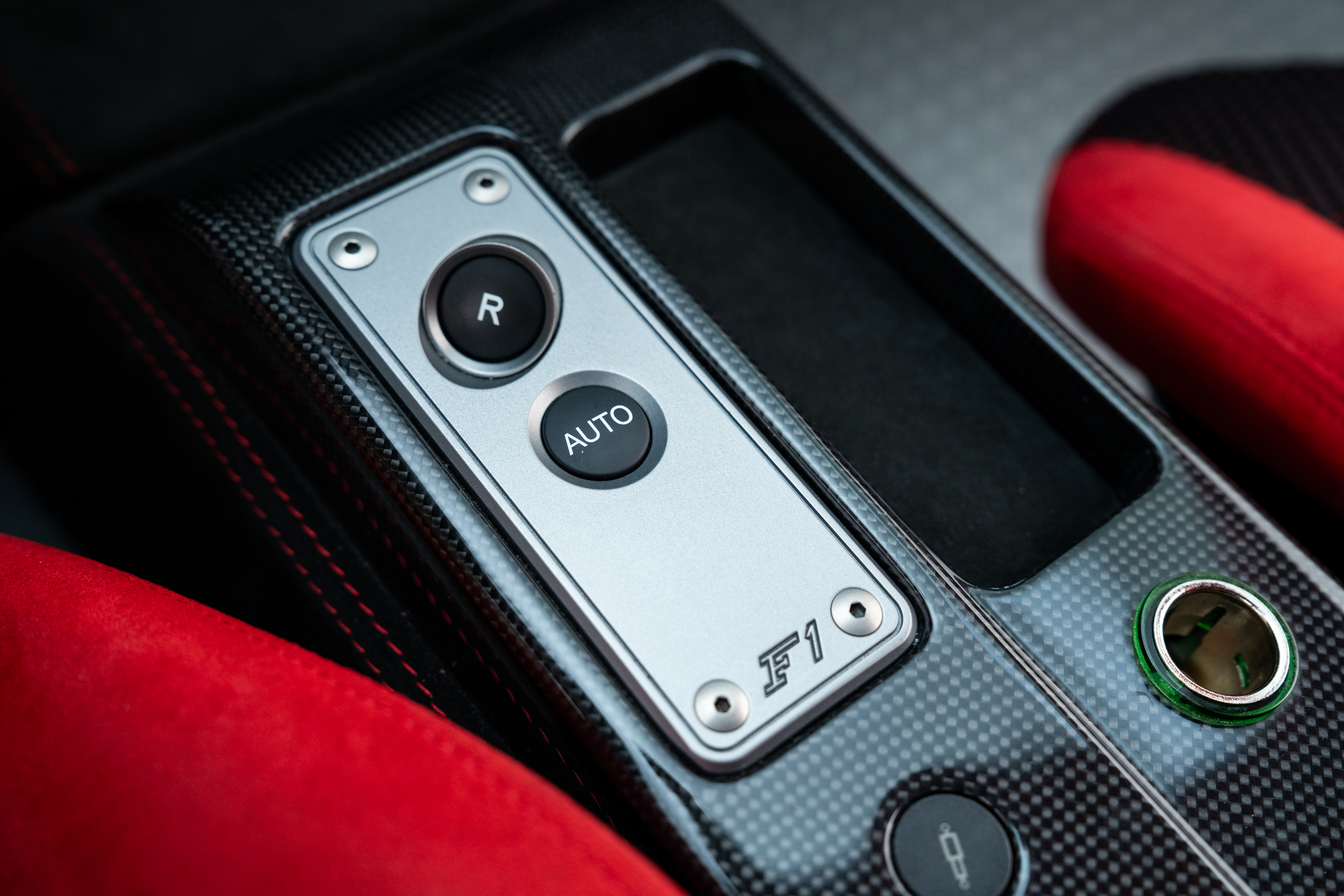 2009 Ferrari 430 Scuderia — Interior