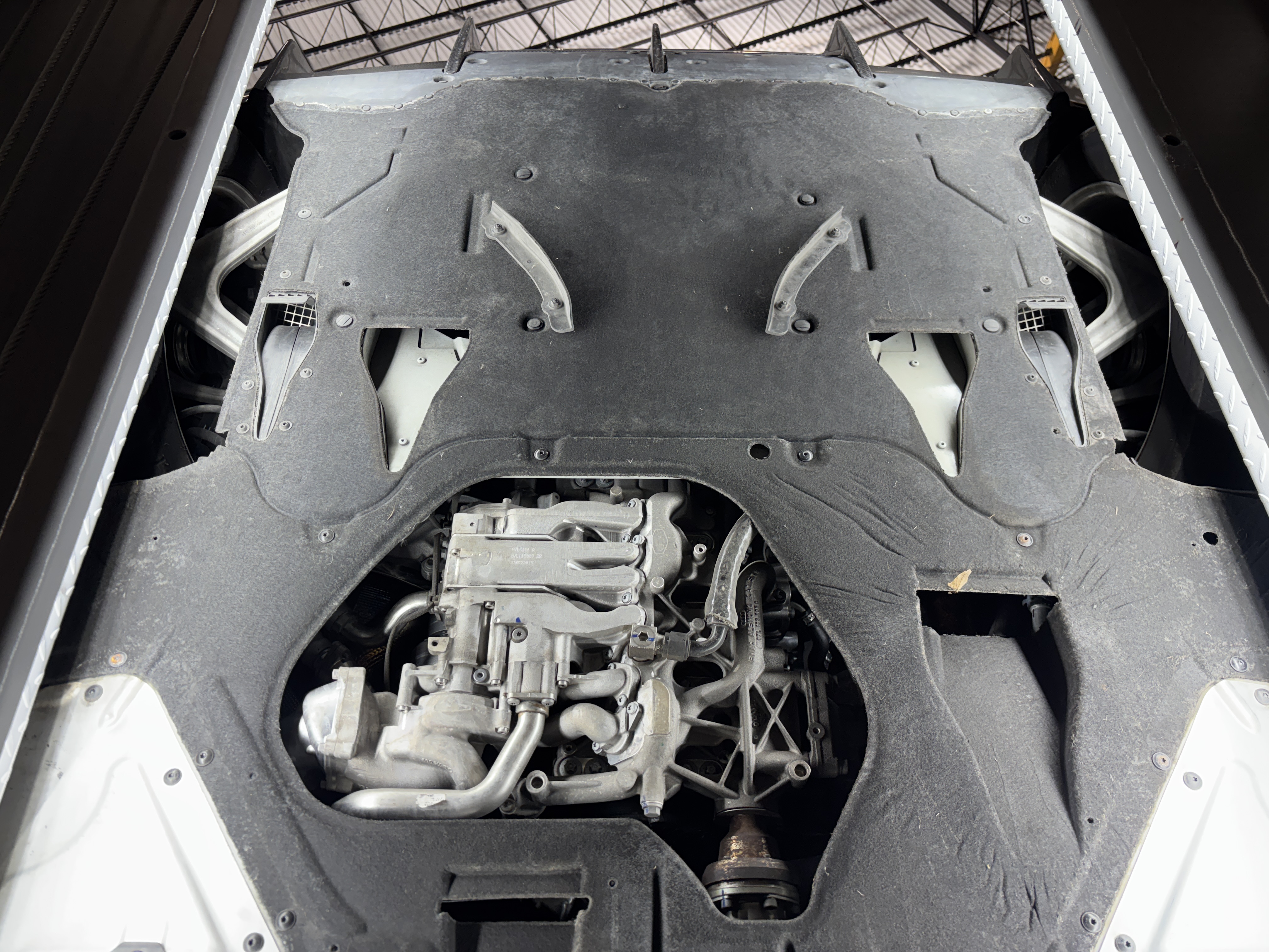 2022 Lamborghini Huracan STO — Undercarriage