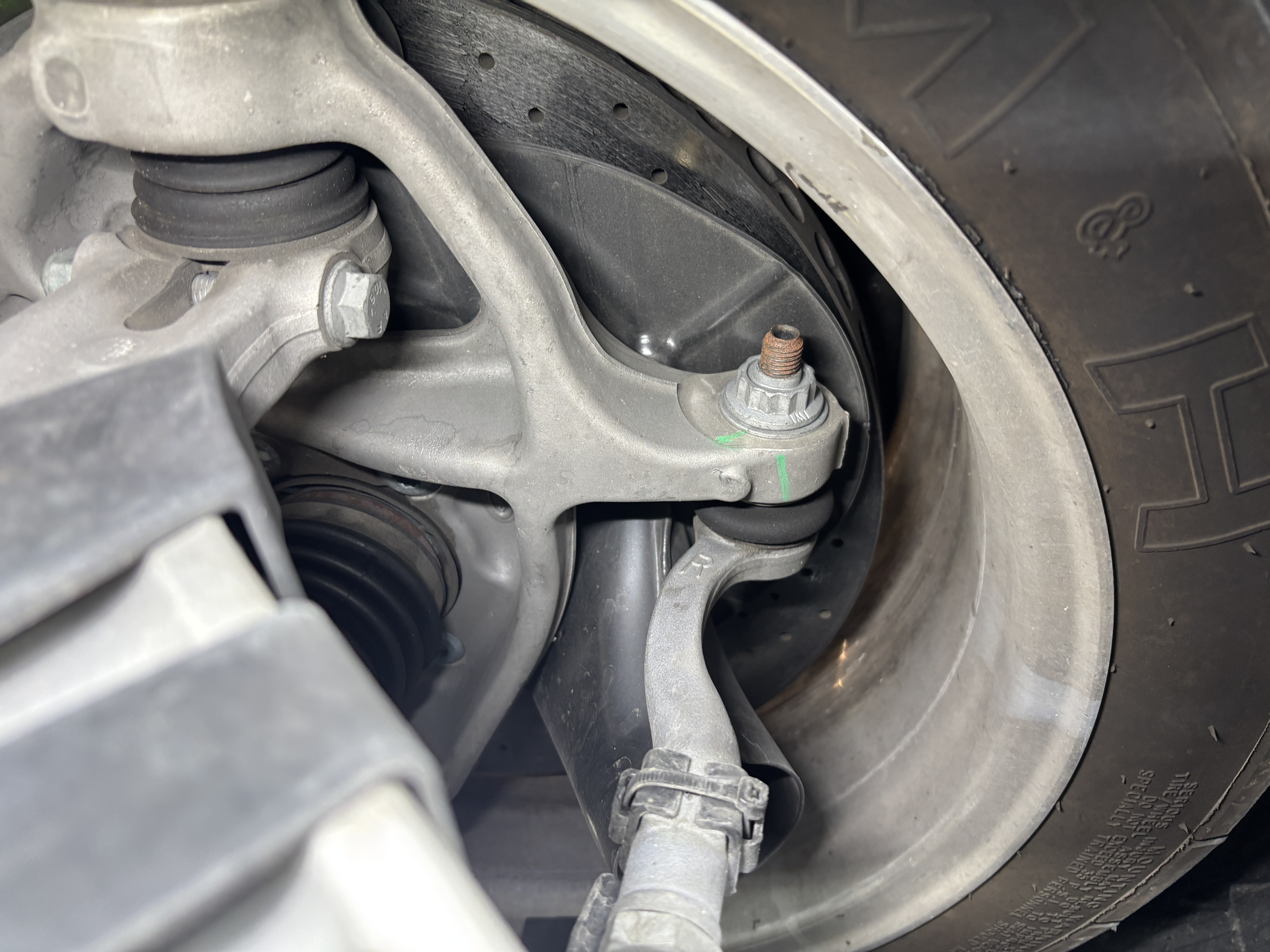 2022 Lamborghini Huracan STO — Undercarriage