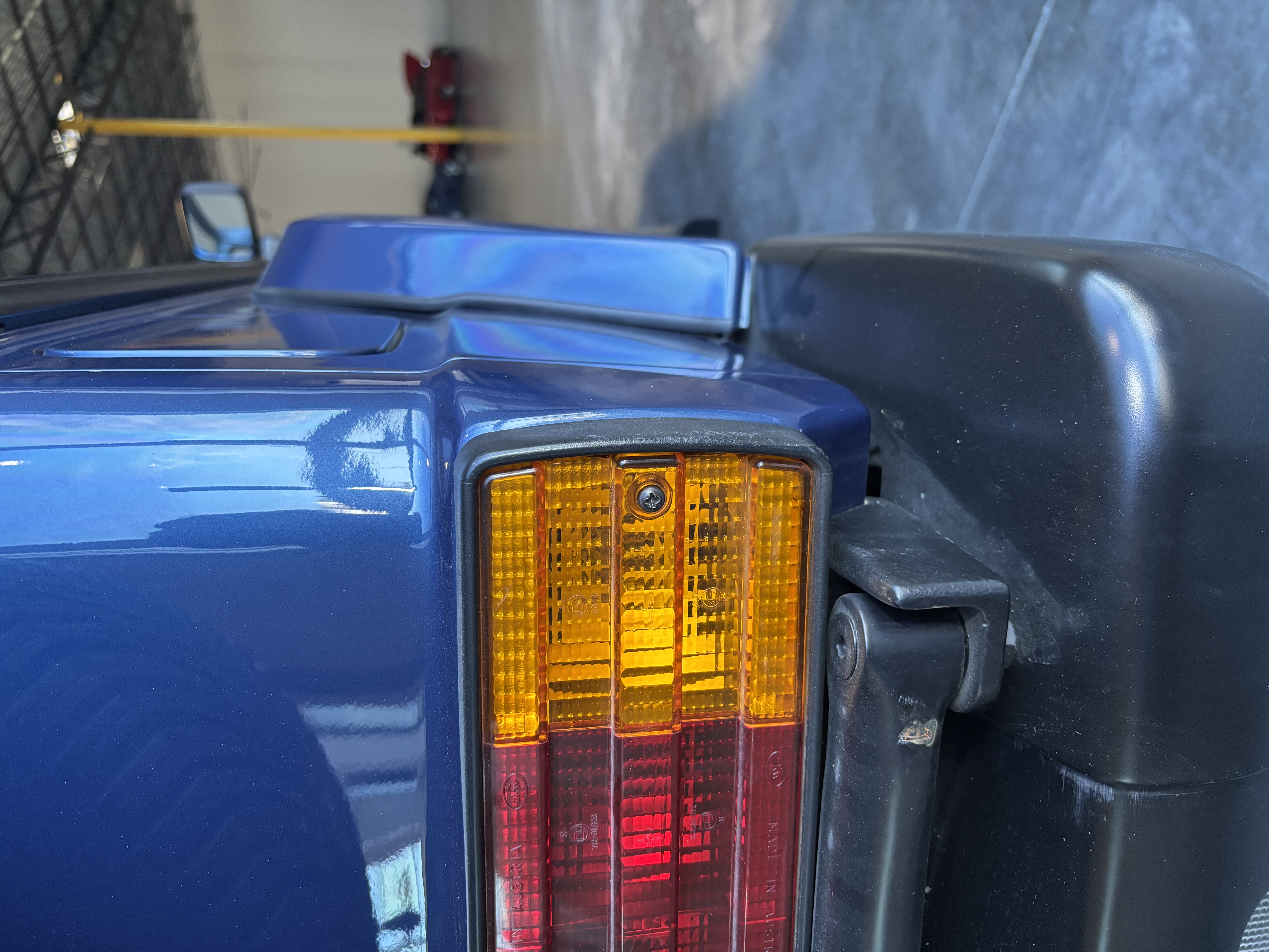 1994 Mercedes-Benz G350TD Cabriolet — Extras