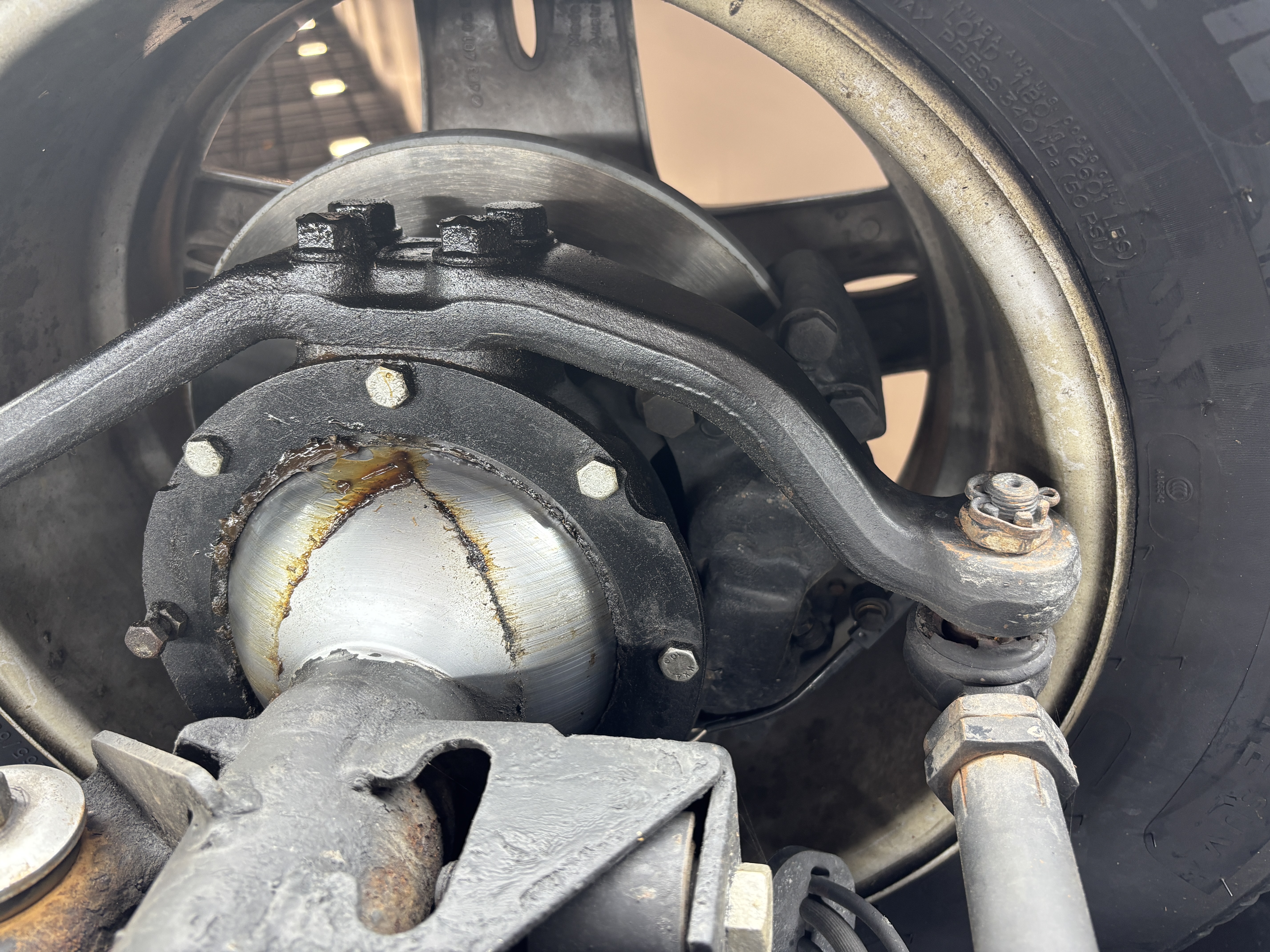 1994 Mercedes-Benz G350TD Cabriolet — Undercarriage