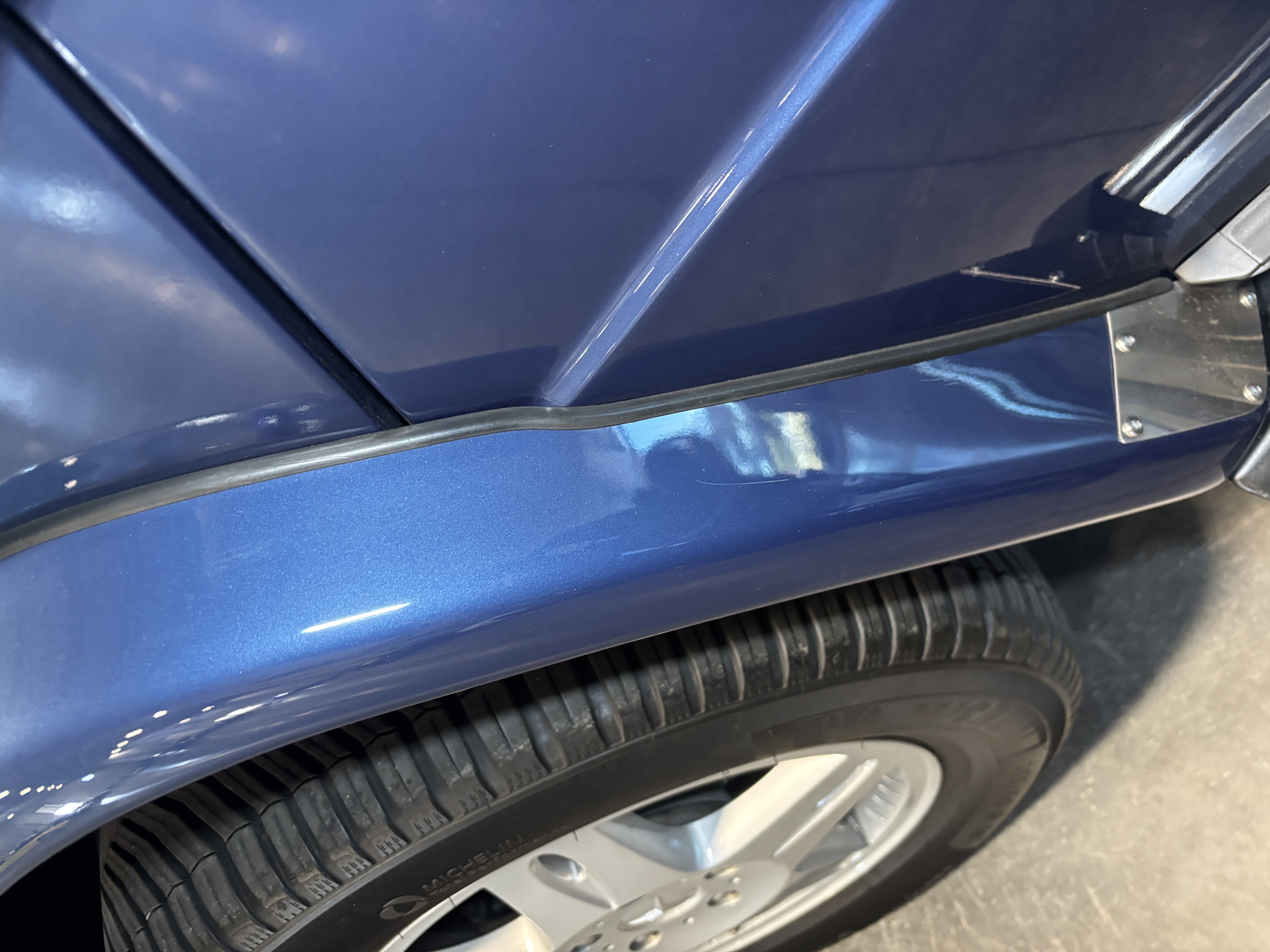 1994 Mercedes-Benz G350TD Cabriolet — Extras