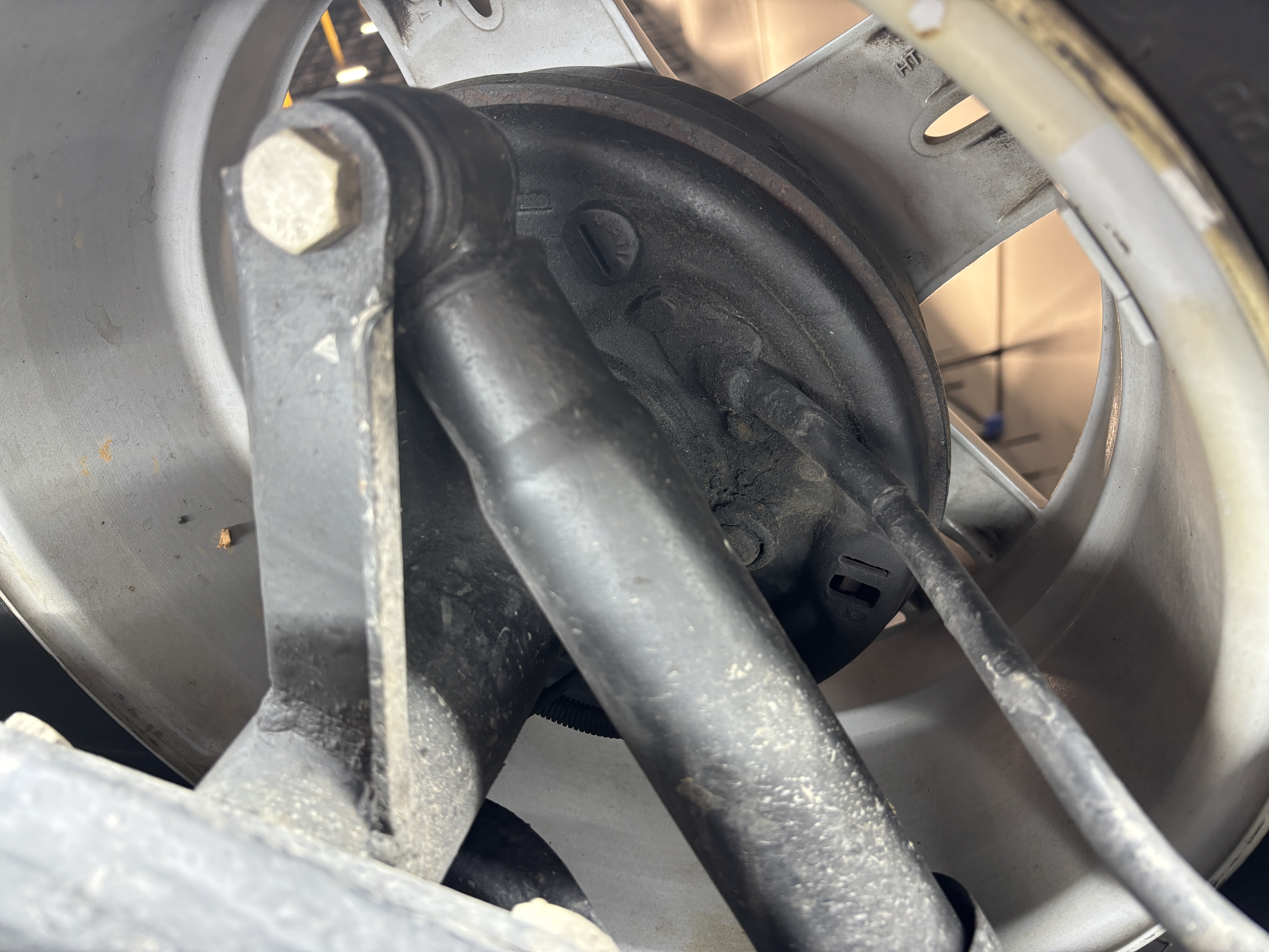 1994 Mercedes-Benz G350TD Cabriolet — Undercarriage