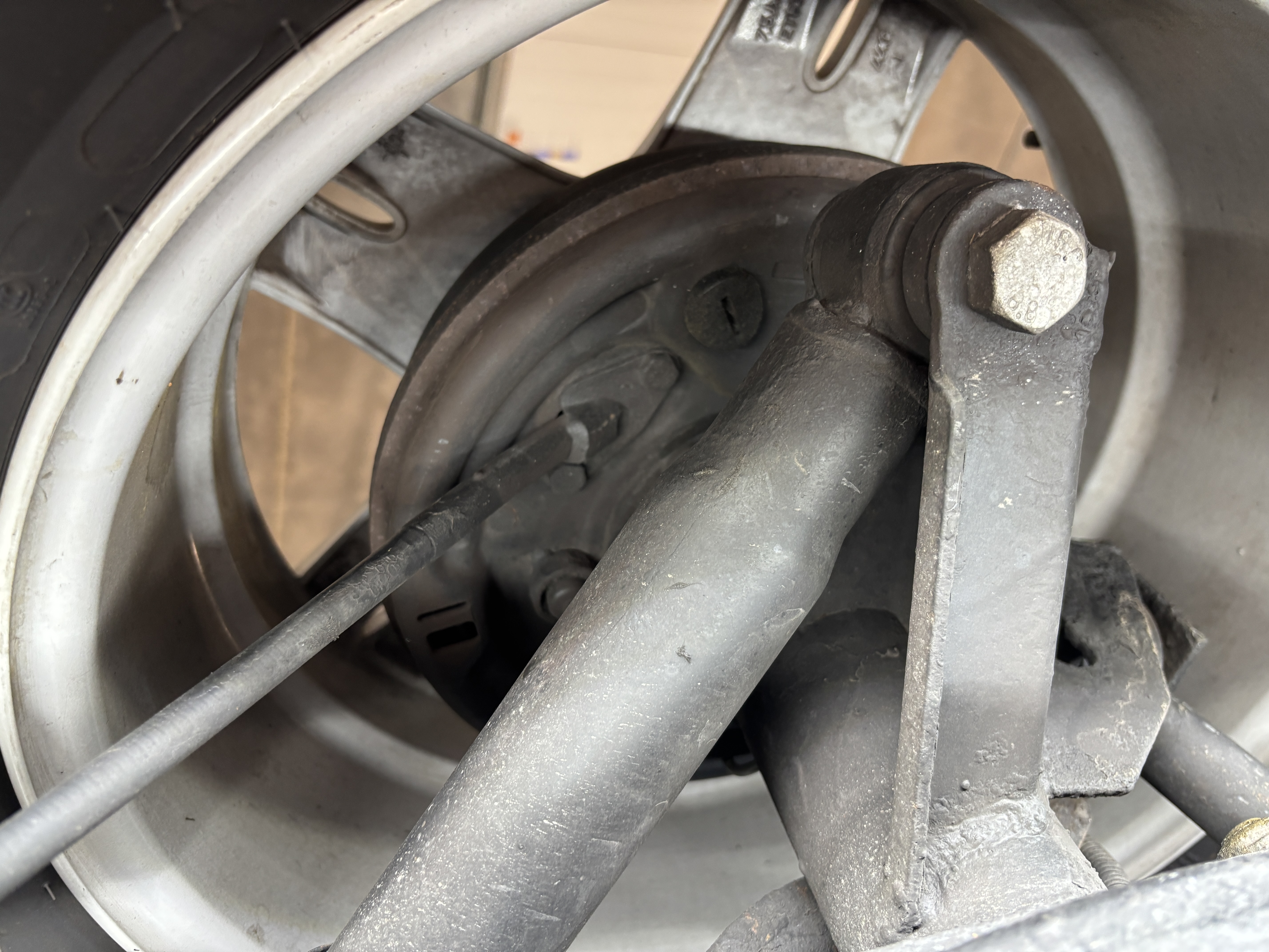 1994 Mercedes-Benz G350TD Cabriolet — Undercarriage
