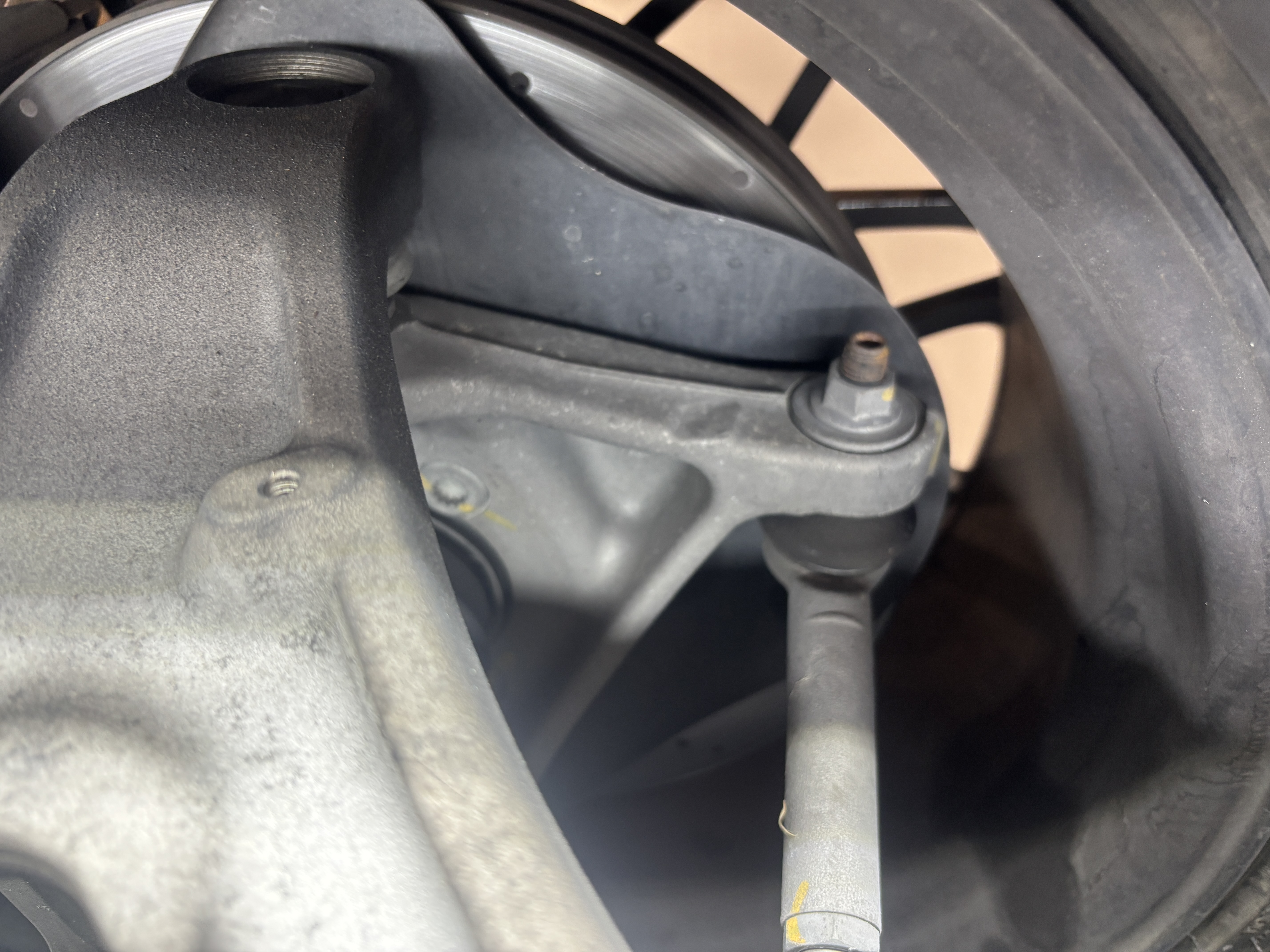 2013 Lamborghini Gallardo LP 560-4 — Undercarriage