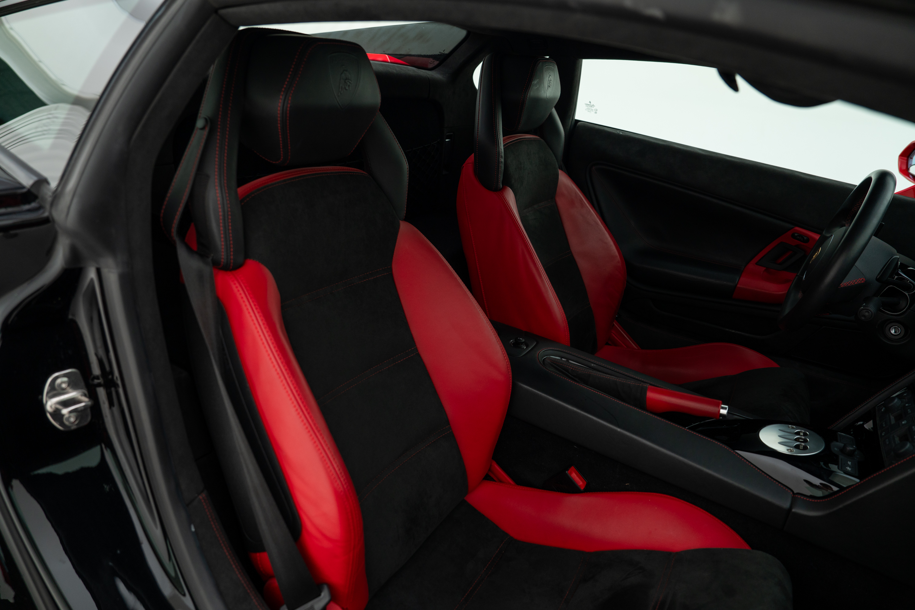 2013 Lamborghini Gallardo LP 560-4 — Interior