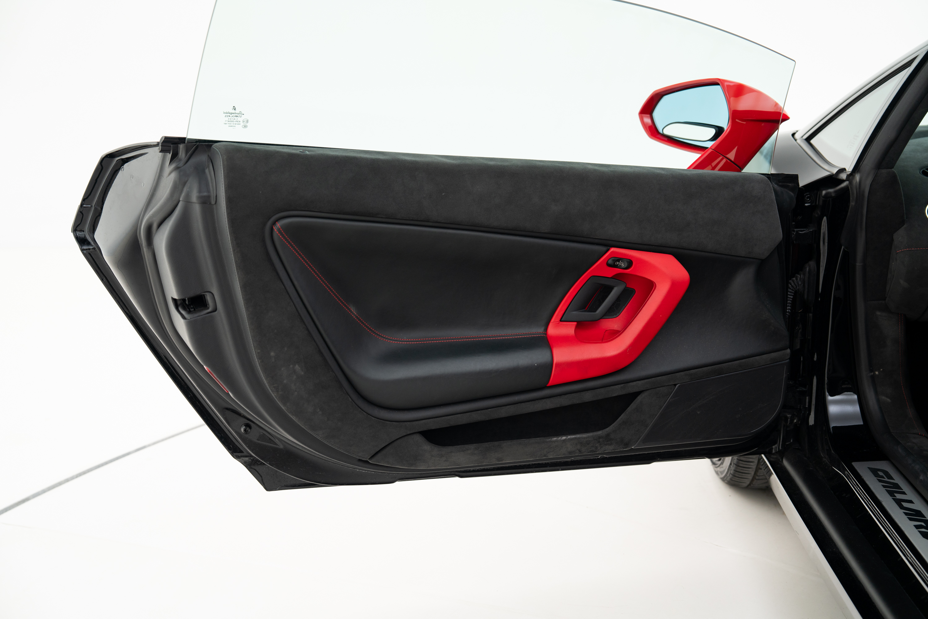 2013 Lamborghini Gallardo LP 560-4 — Interior