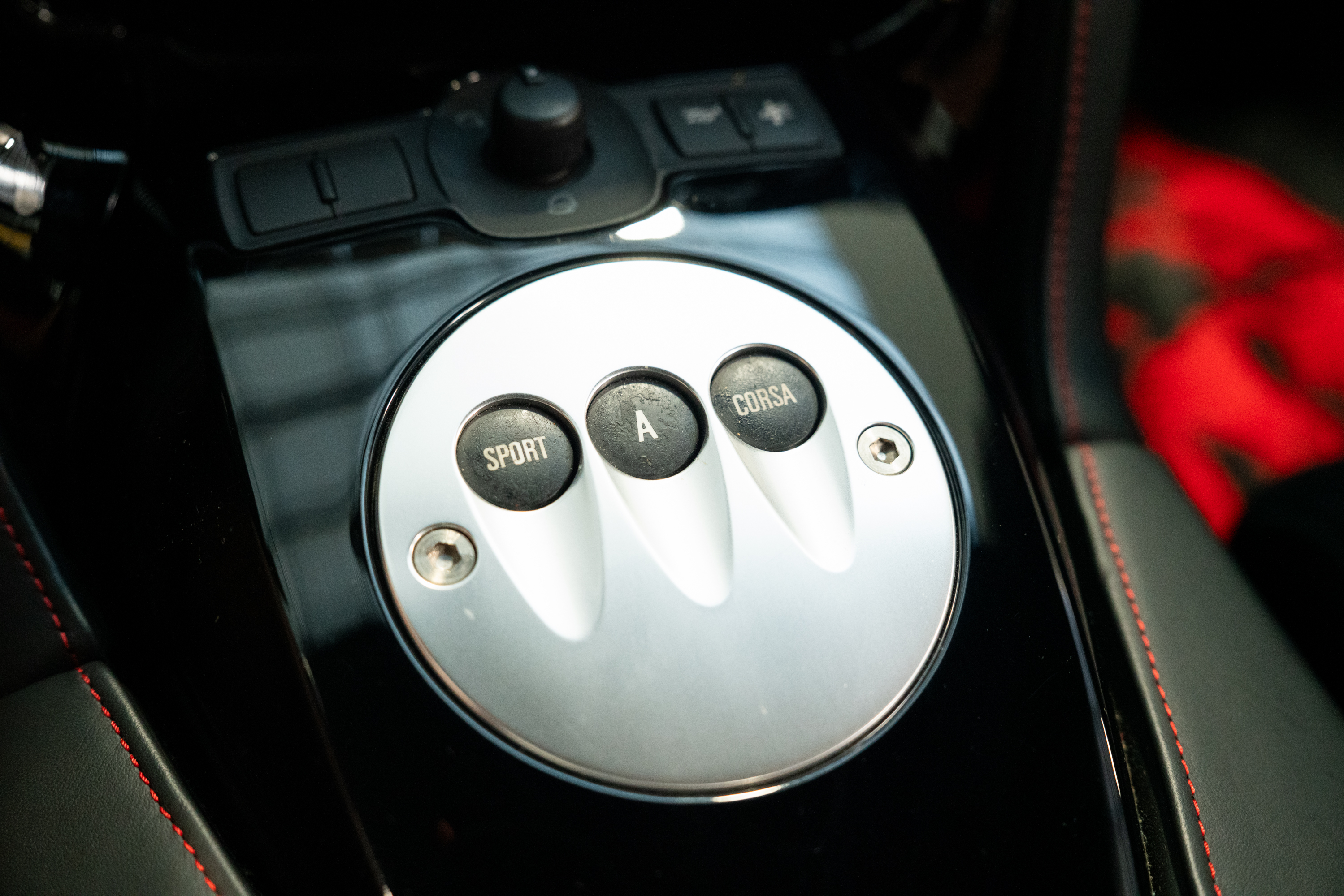 2013 Lamborghini Gallardo LP 560-4 — Interior
