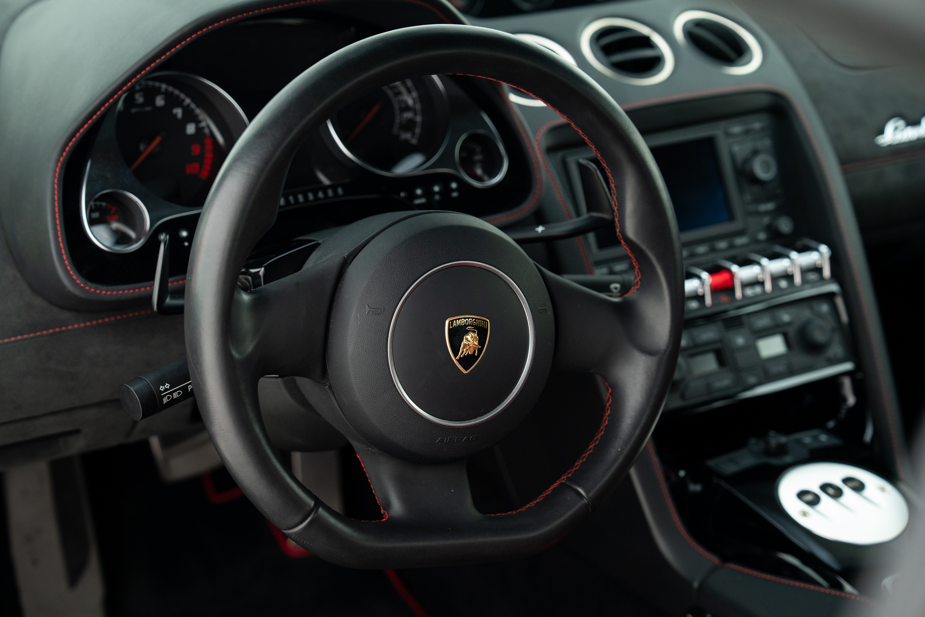 2013 Lamborghini Gallardo LP 560-4 — Interior
