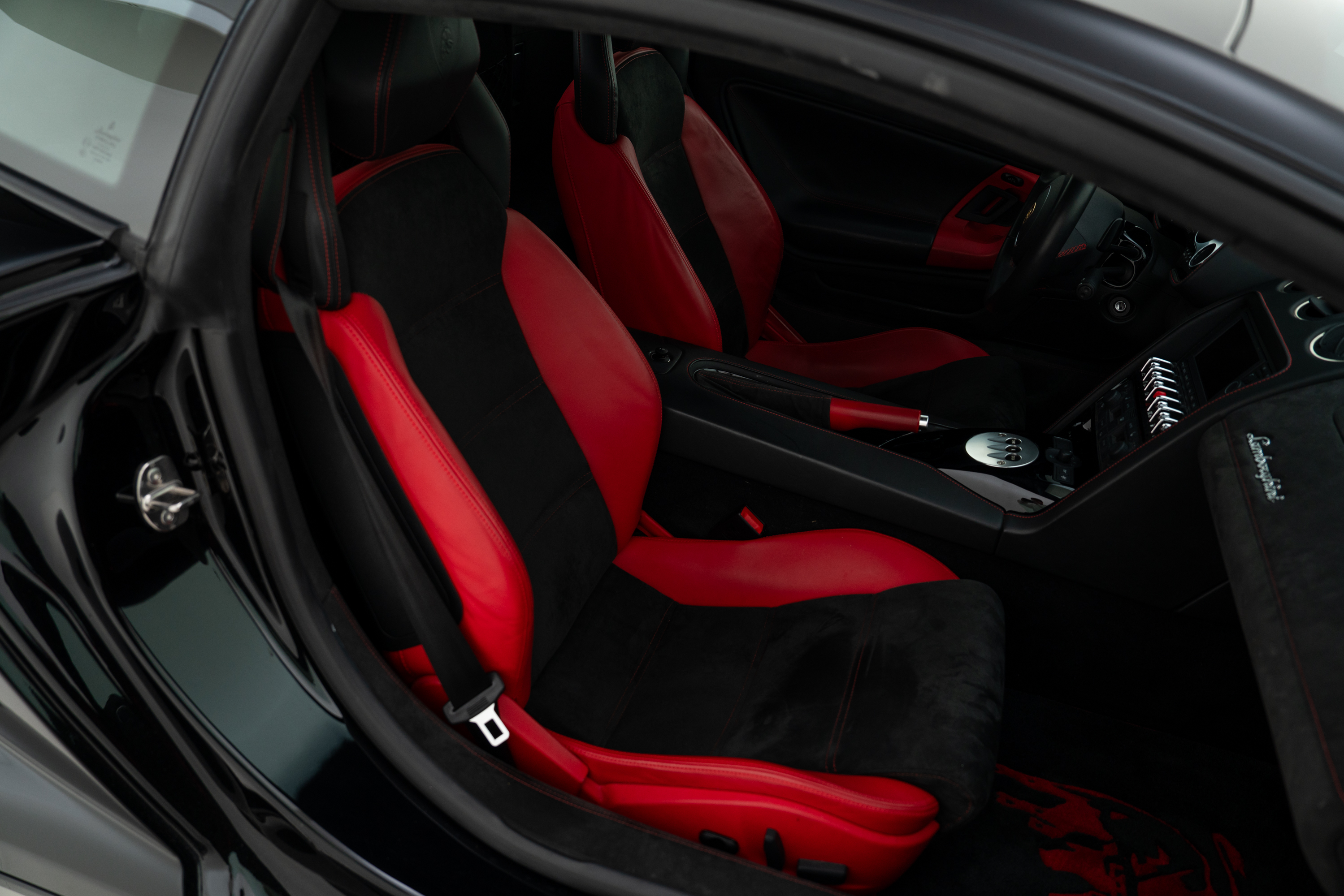 2013 Lamborghini Gallardo LP 560-4 — Interior