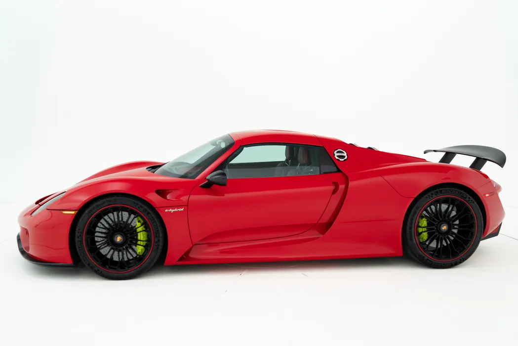 2015 Porsche 918 Spyder | 420 Miles | 1 of 918 | CXX Option