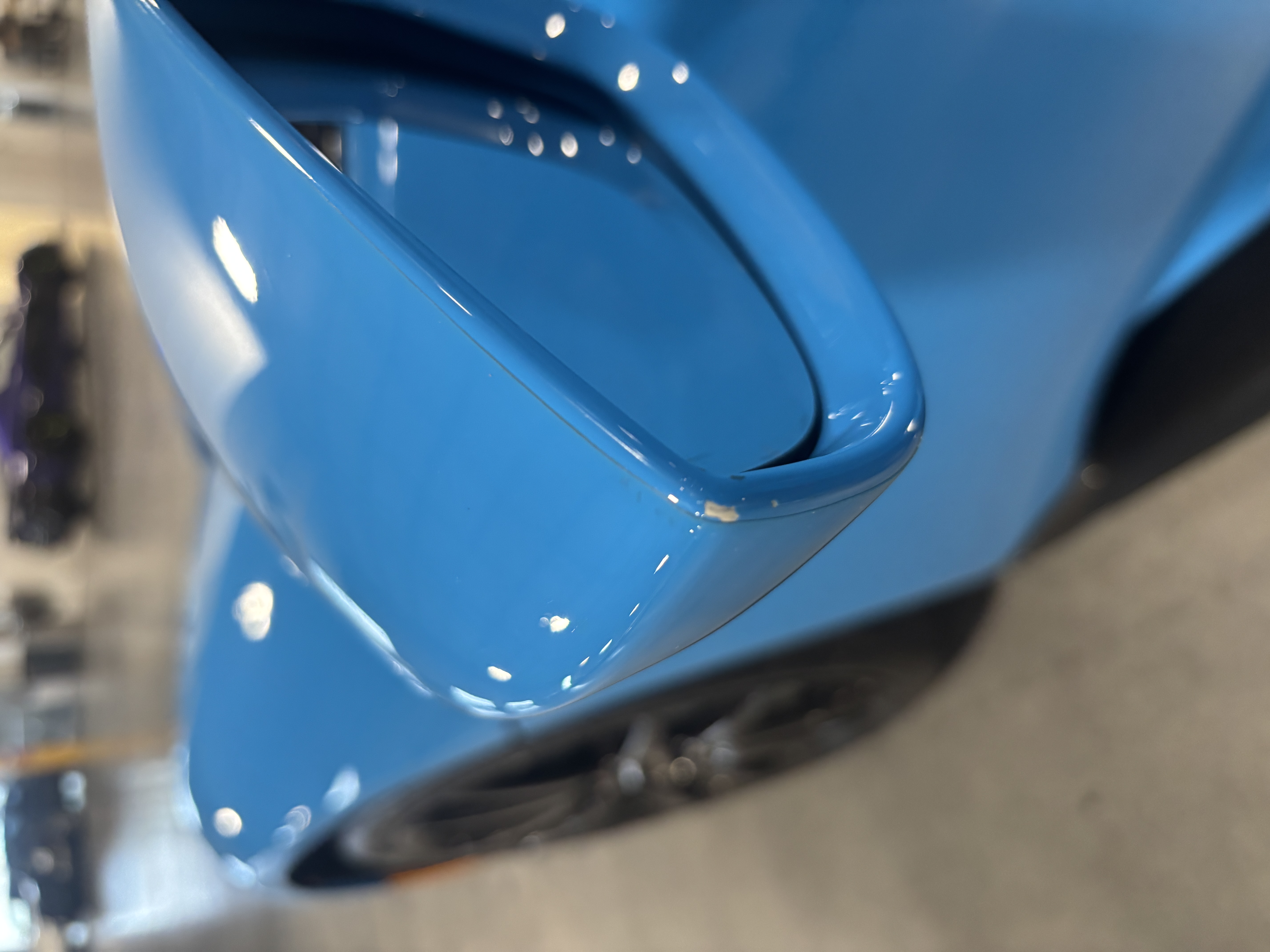 2017 Ford GT — Extras