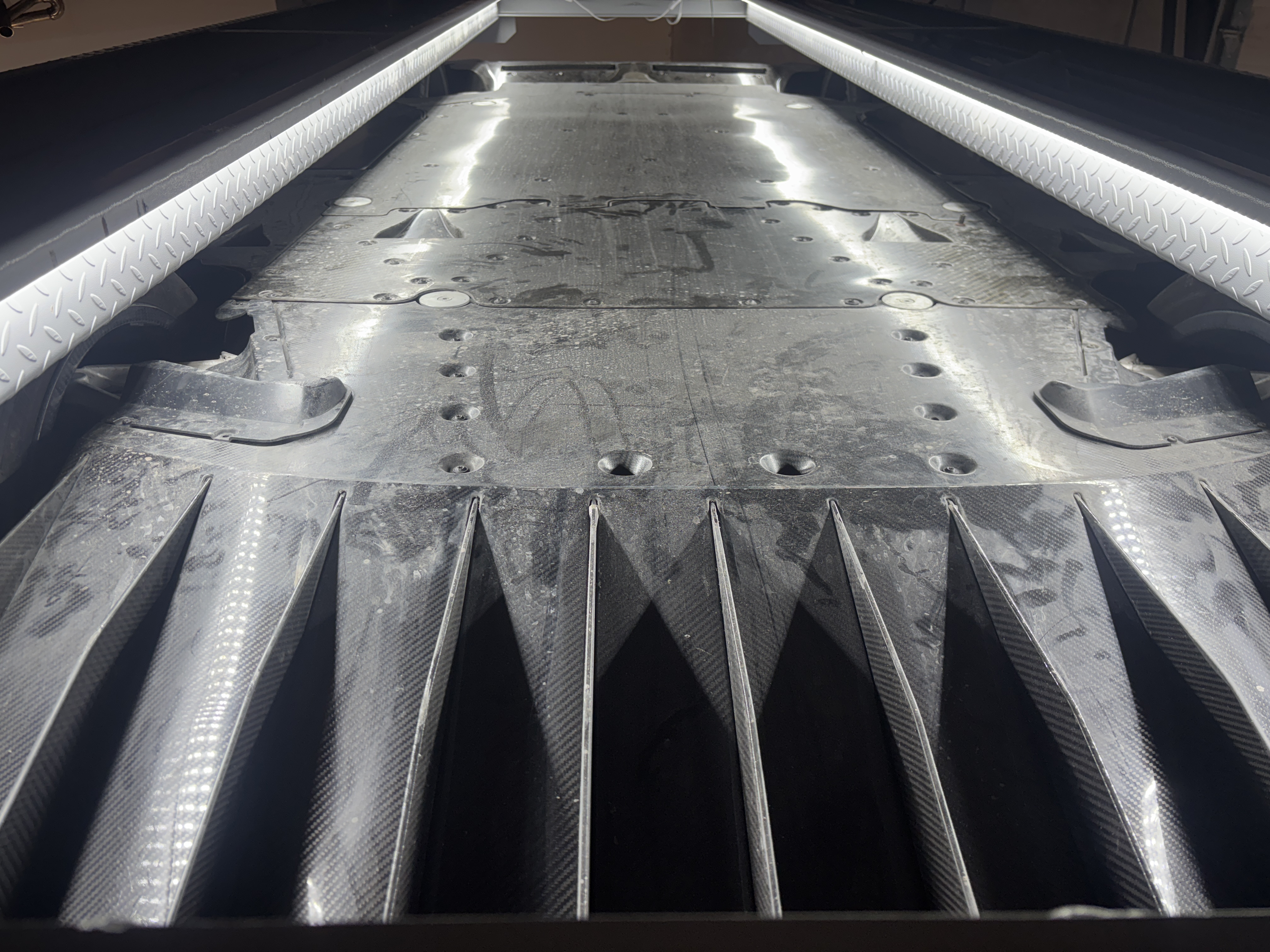 2017 Ford GT — Undercarriage