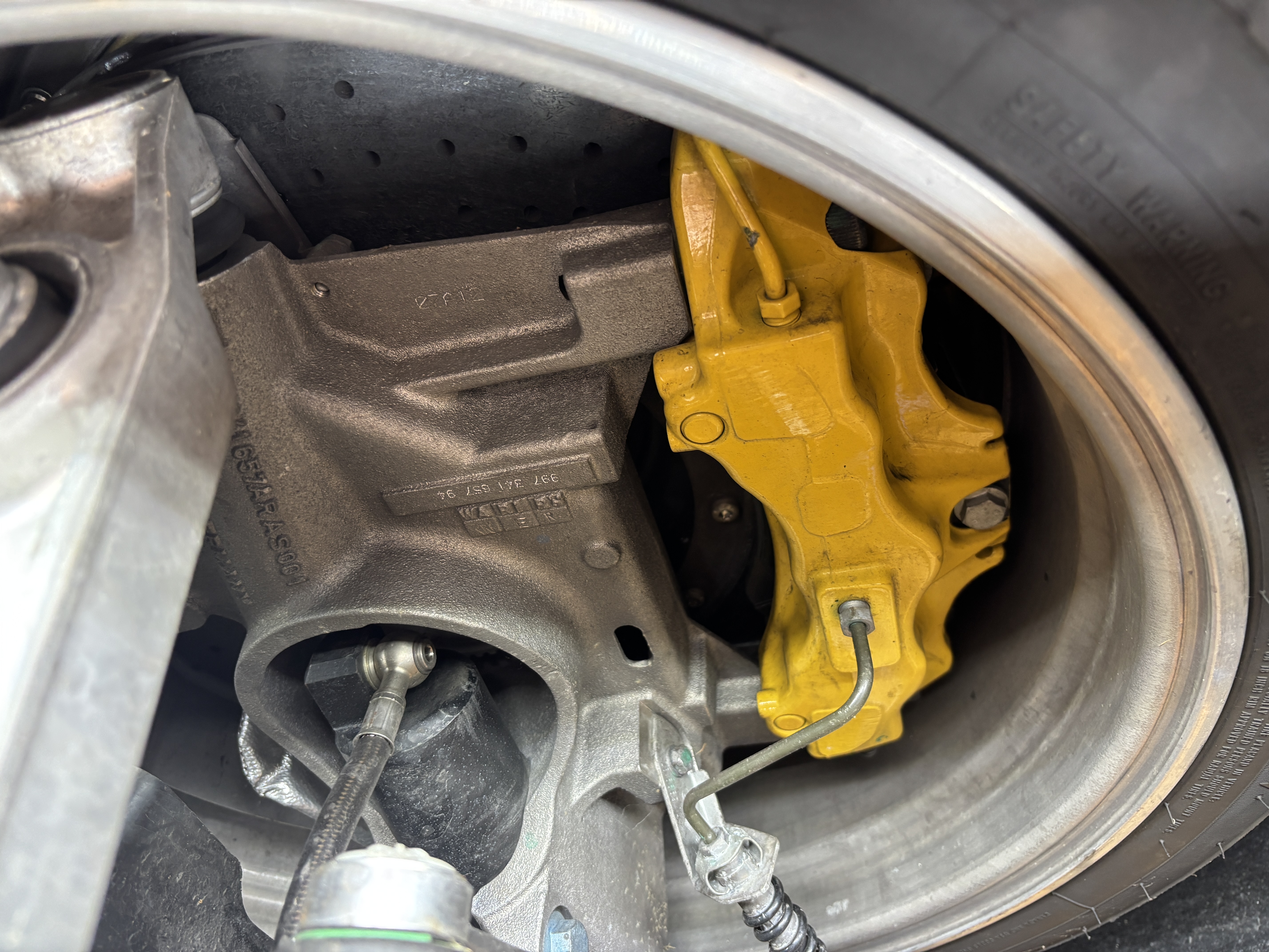 2007 Porsche 911 GT3 RS — Undercarriage
