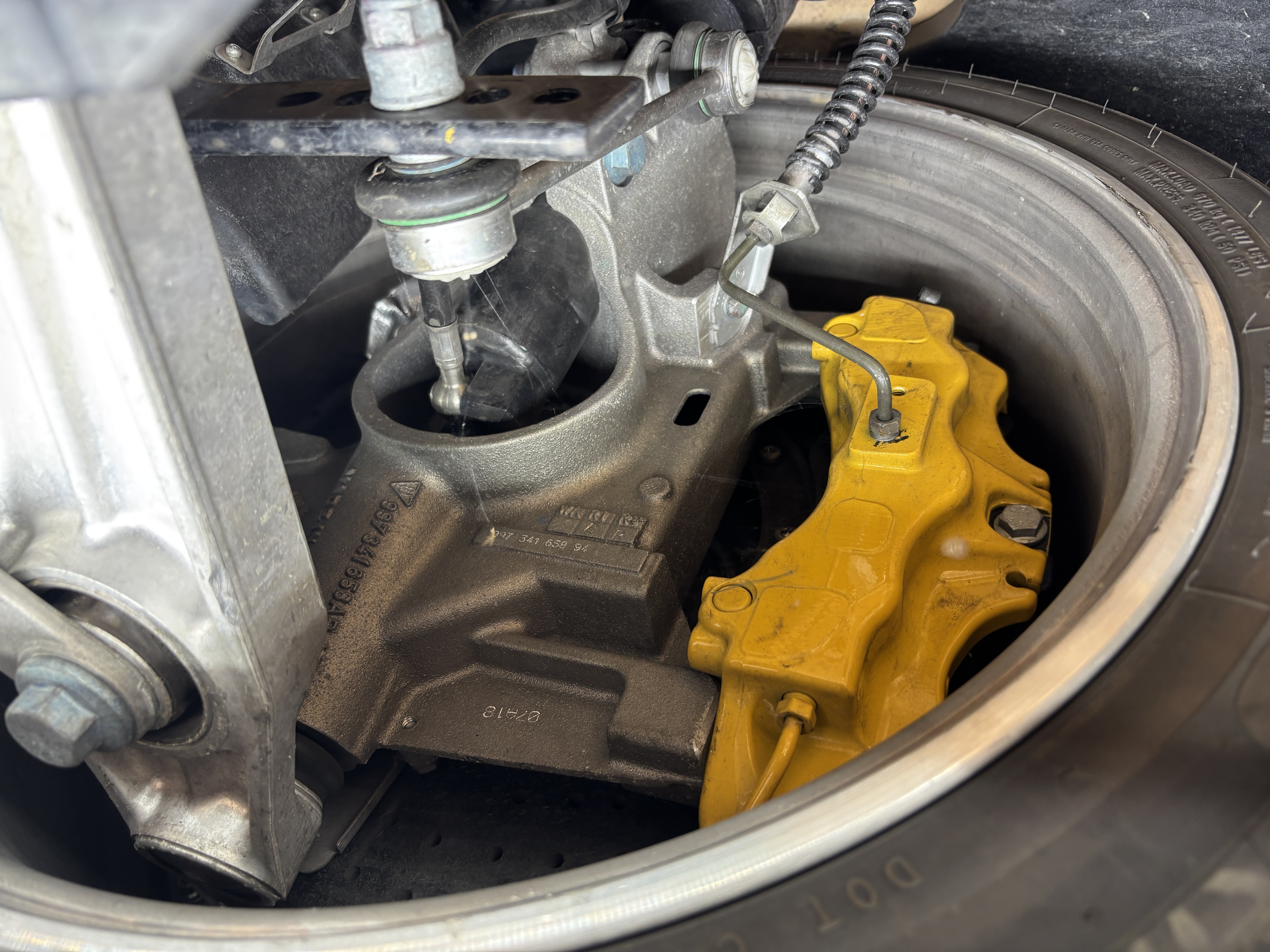 2007 Porsche 911 GT3 RS — Undercarriage
