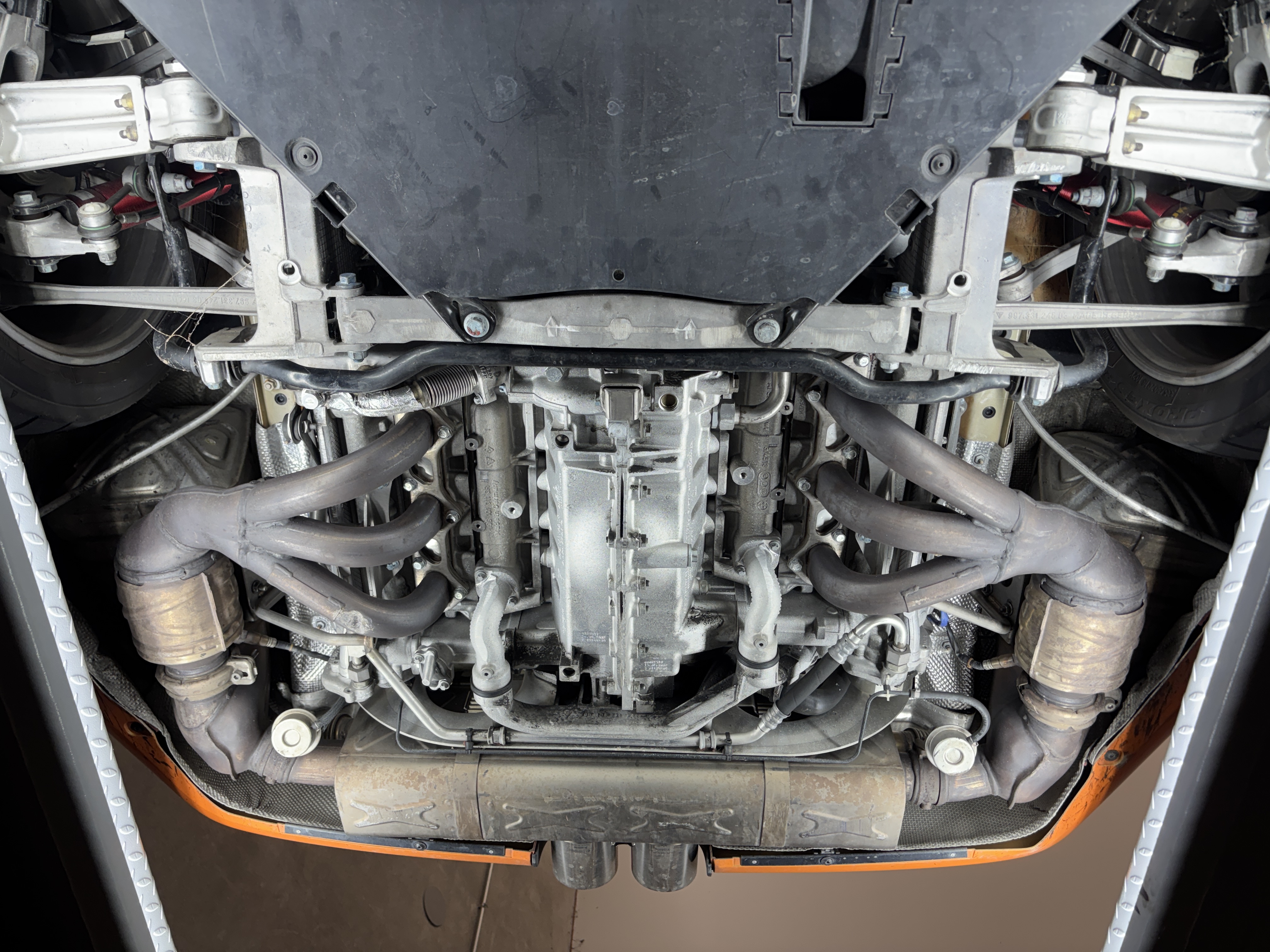2007 Porsche 911 GT3 RS — Undercarriage