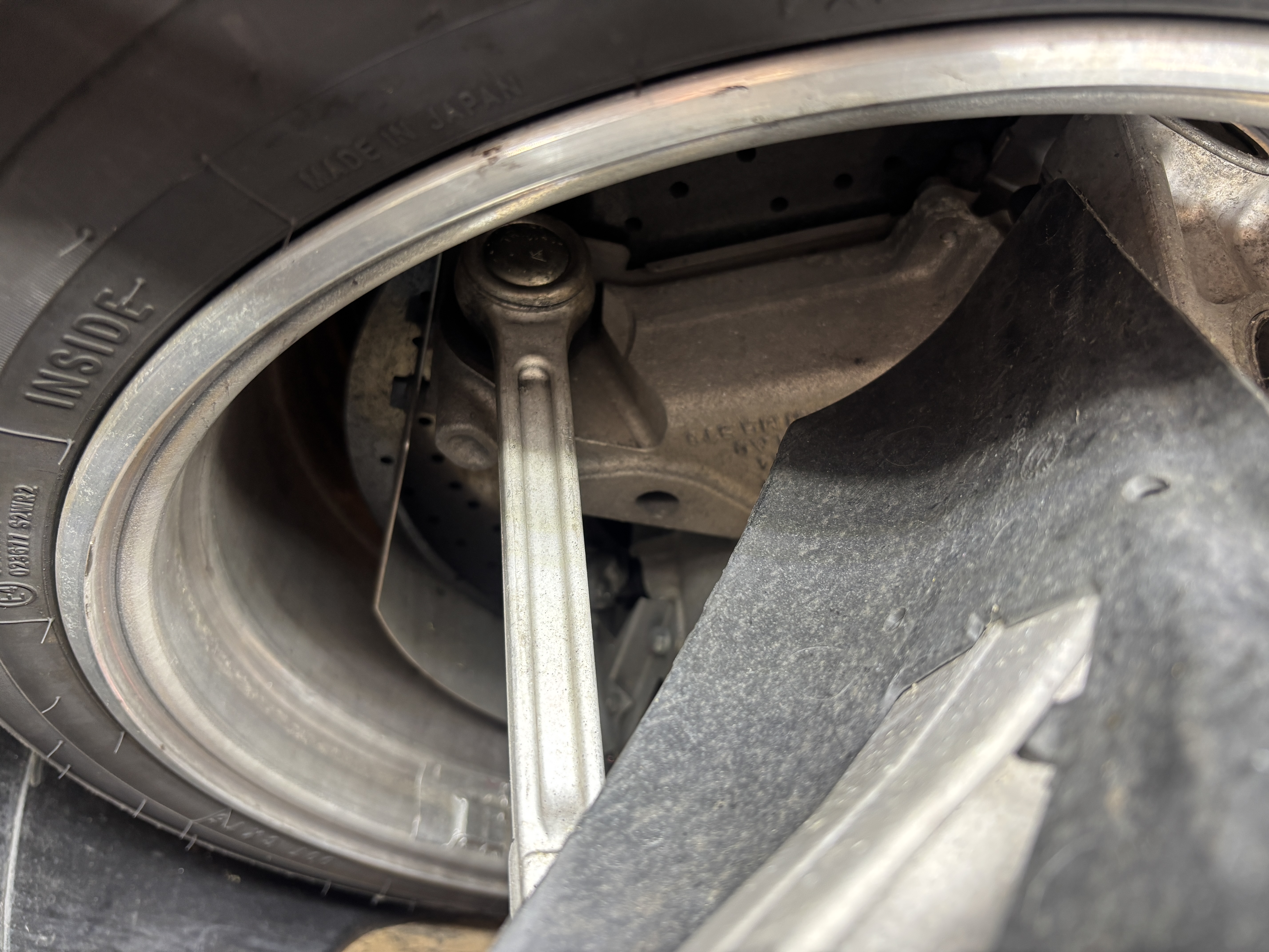 2007 Porsche 911 GT3 RS — Undercarriage